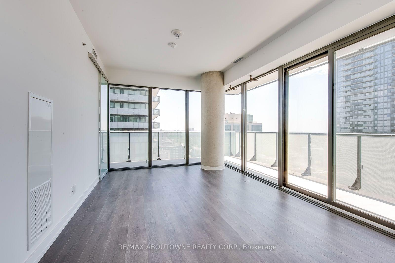 Photo 7 of Unit 2010, 161 Roehampton Avenue, Toronto, Mount Pleasant West — HOMEH