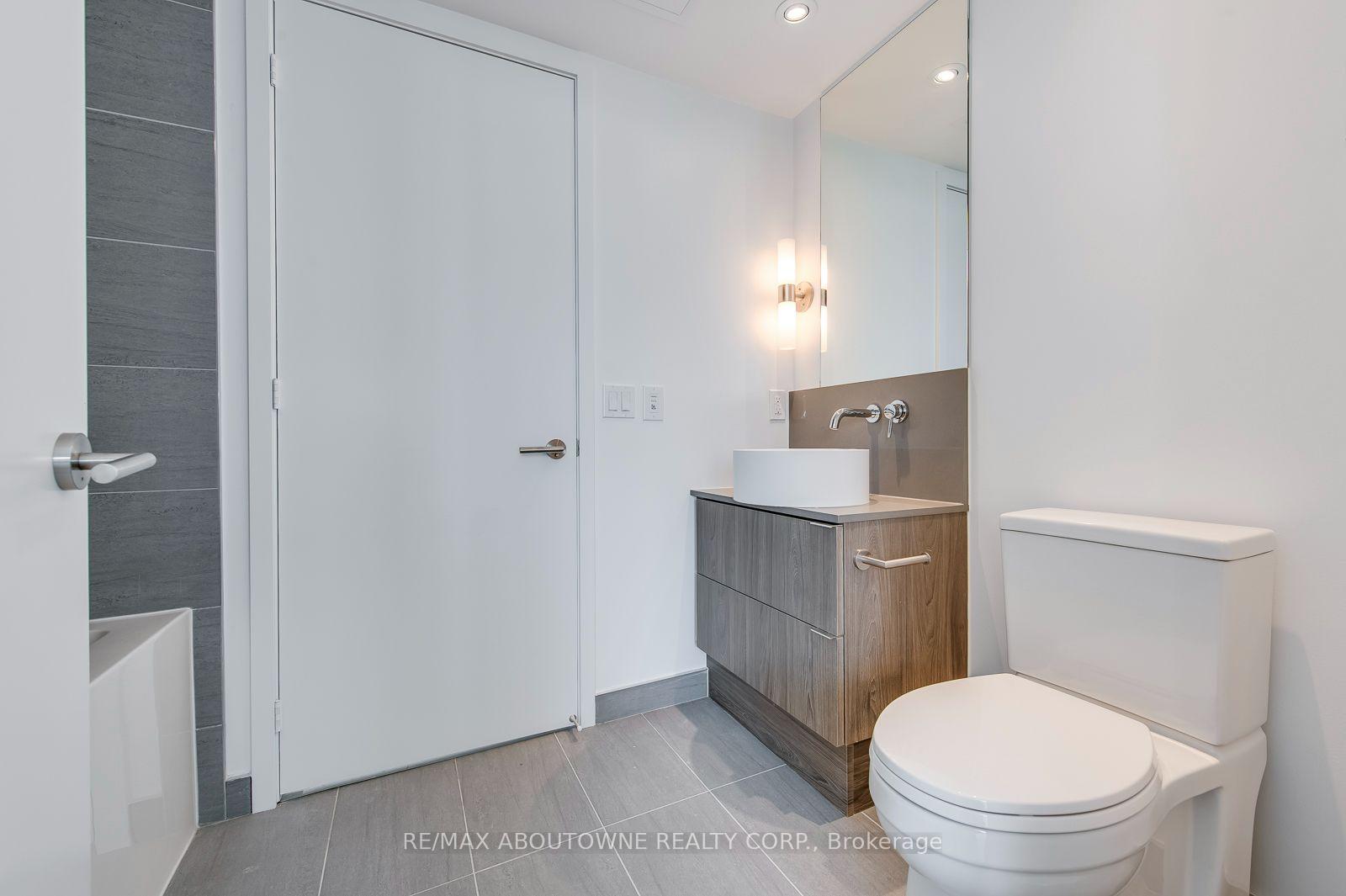 Photo 20 of Unit 2010, 161 Roehampton Avenue, Toronto, Mount Pleasant West — HOMEH