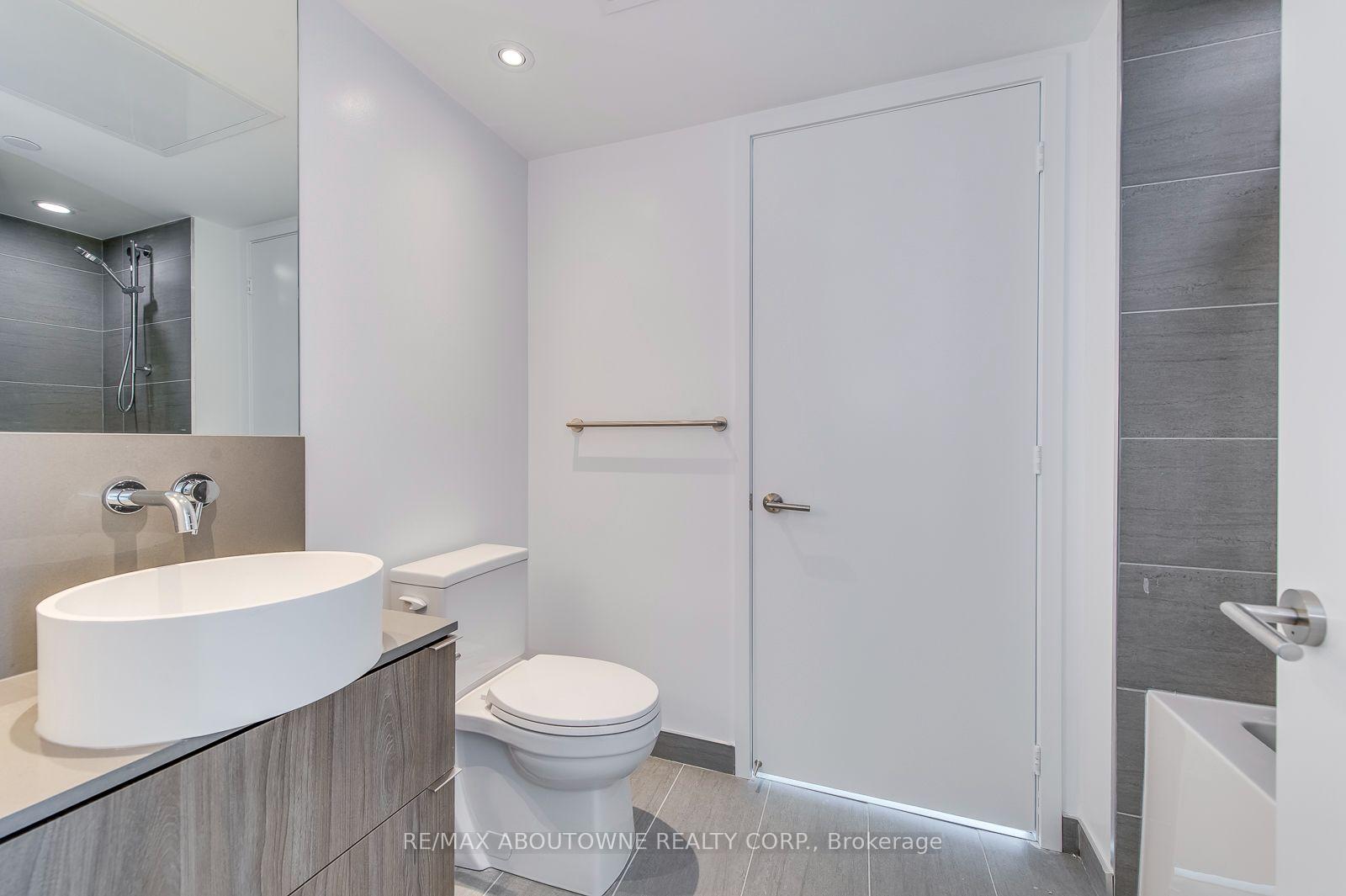 Photo 21 of Unit 2010, 161 Roehampton Avenue, Toronto, Mount Pleasant West — HOMEH