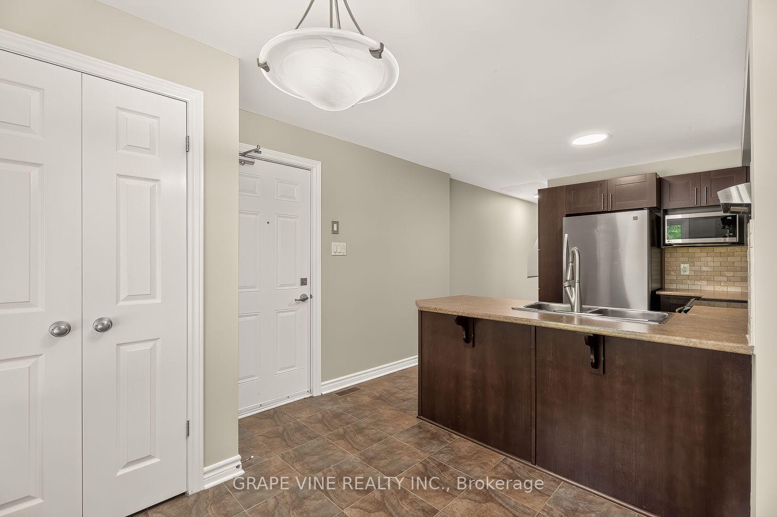 Photo 6 of Unit Unit A, 1124 Klondike Road, Ottawa, Kanata - Morgan's Grant/South March — HOMEH