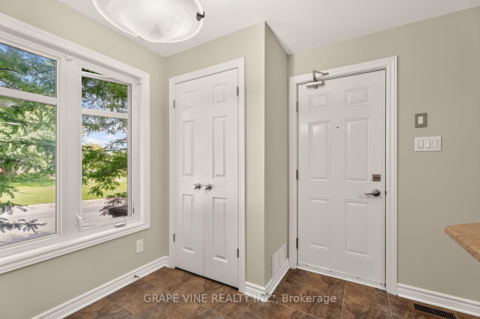 Photo 5 of Unit Unit A, 1124 Klondike Road, Ottawa, Kanata - Morgan's Grant/South March — HOMEH