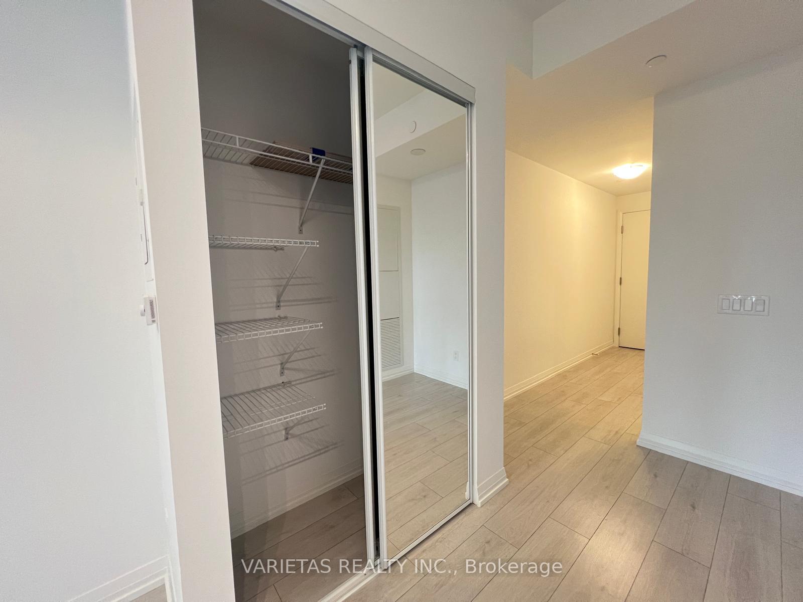 Photo 11 of Unit 2016, 400 King Street W, Toronto, Waterfront Communities — HOMEH