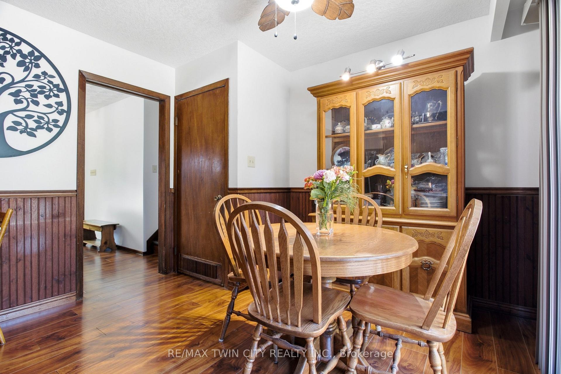 Photo 11 of 28 Alice Crescent, Wilmot — HOMEH
