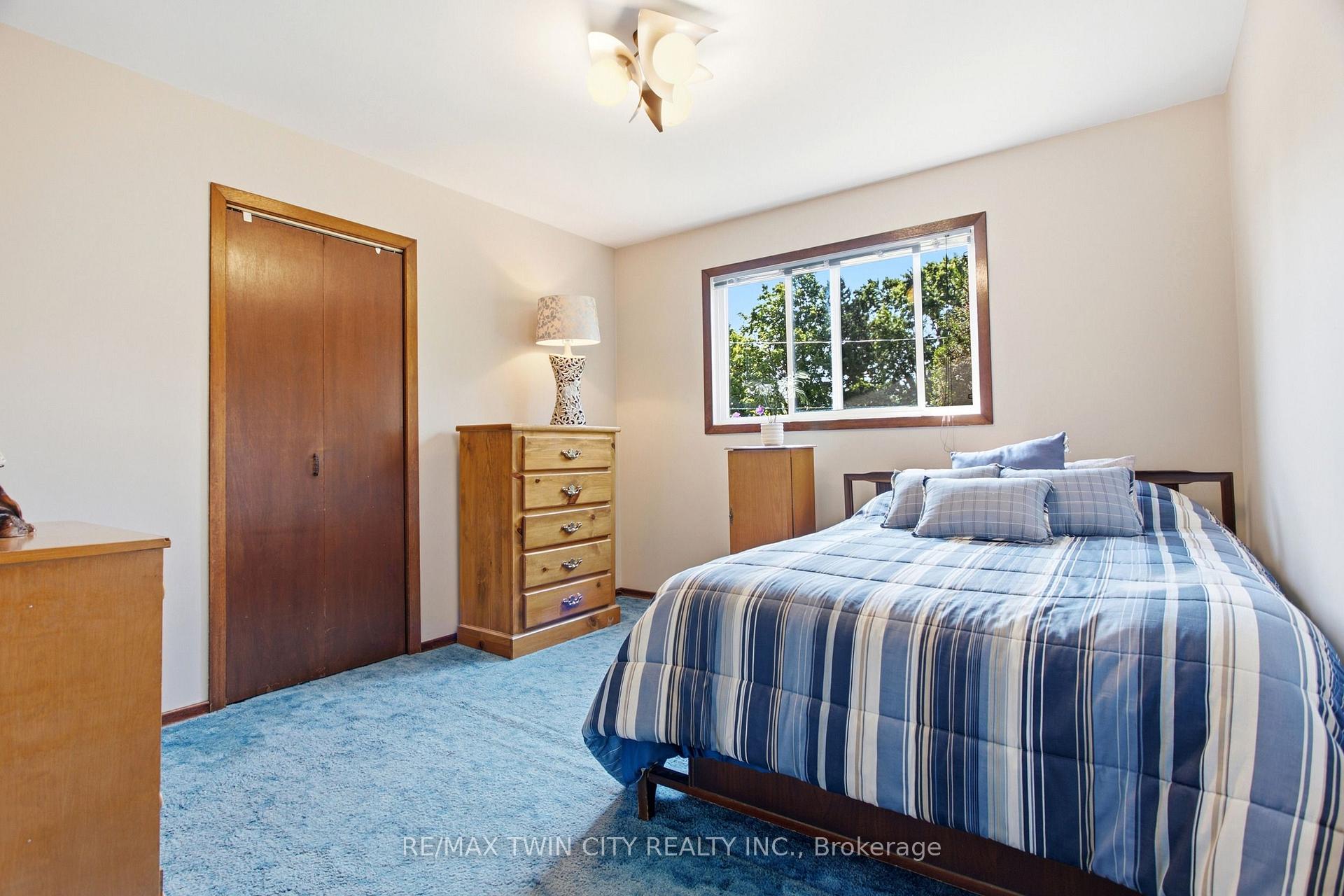 Photo 17 of 28 Alice Crescent, Wilmot — HOMEH
