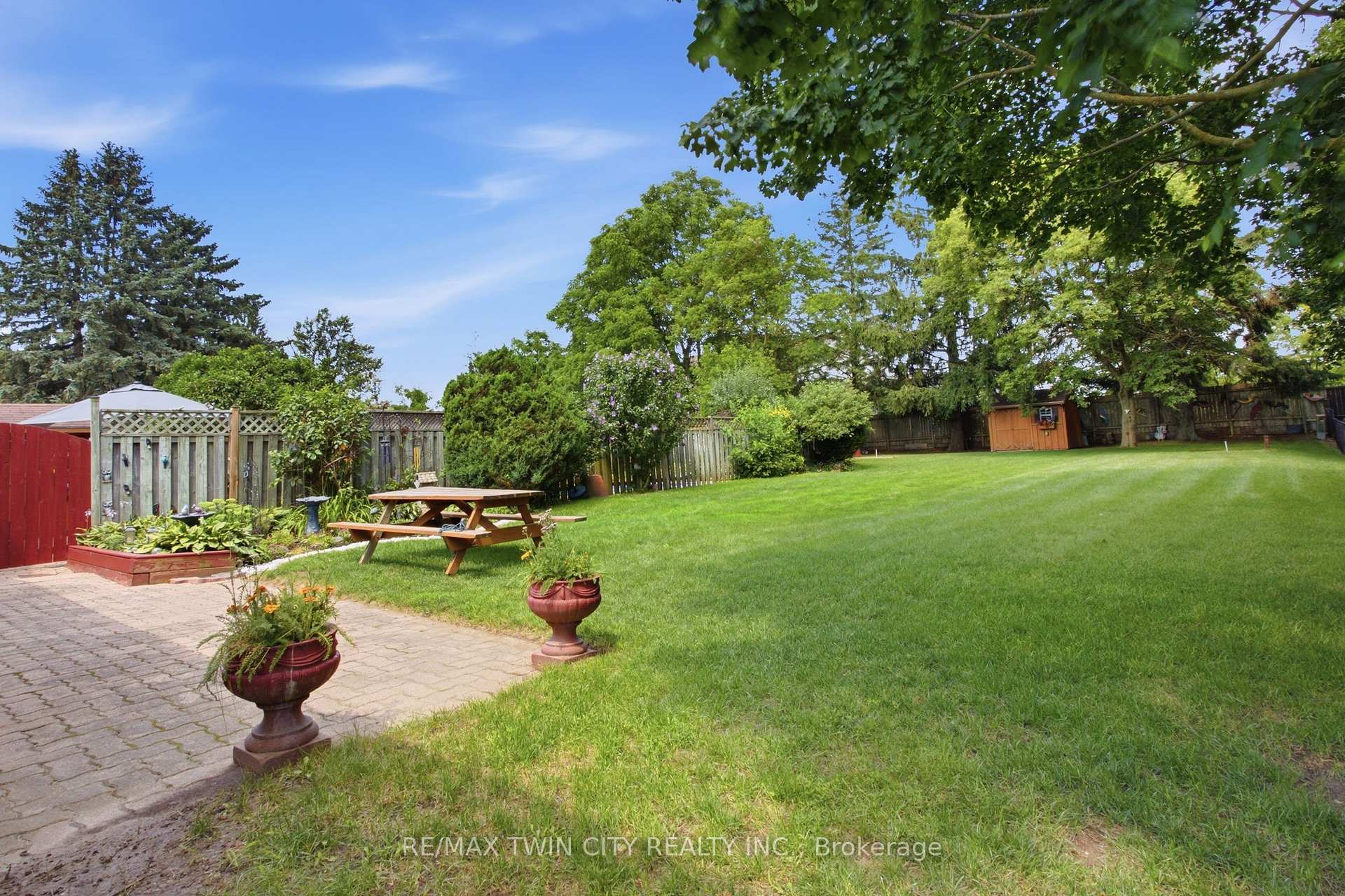 Photo 28 of 28 Alice Crescent, Wilmot — HOMEH