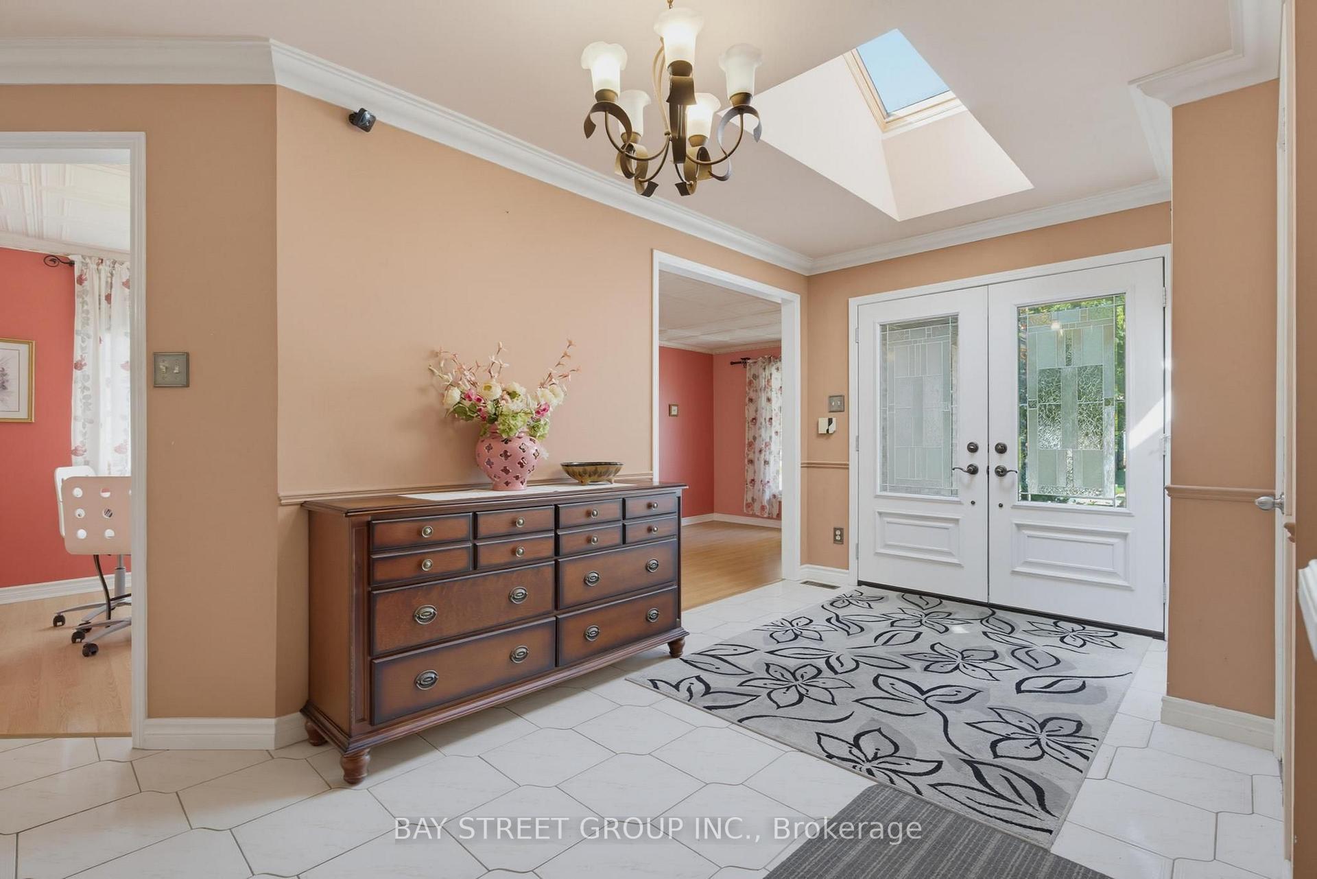 Photo 5 of 1019 Aldersbrook Road, London, North I — HOMEH