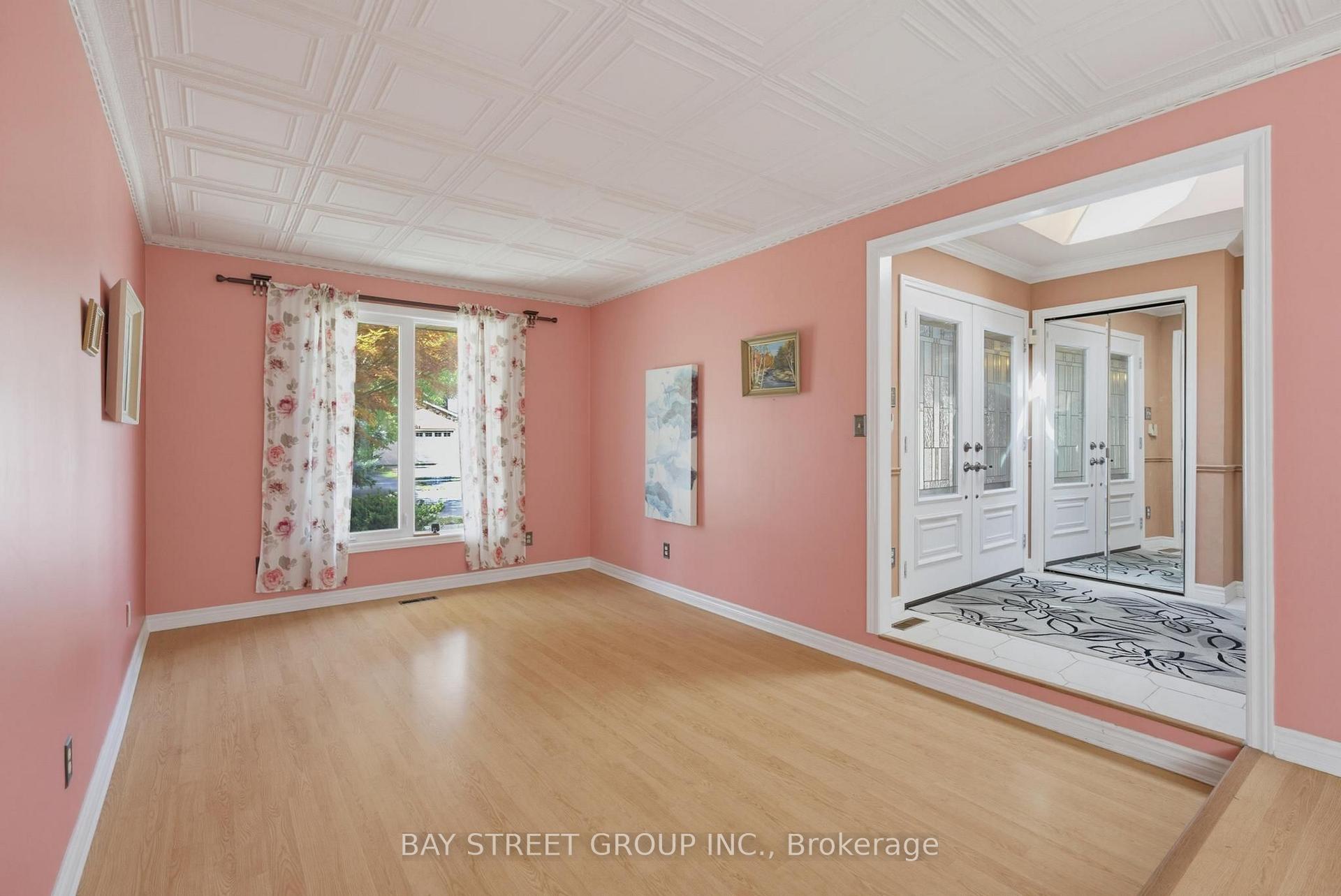 Photo 6 of 1019 Aldersbrook Road, London, North I — HOMEH
