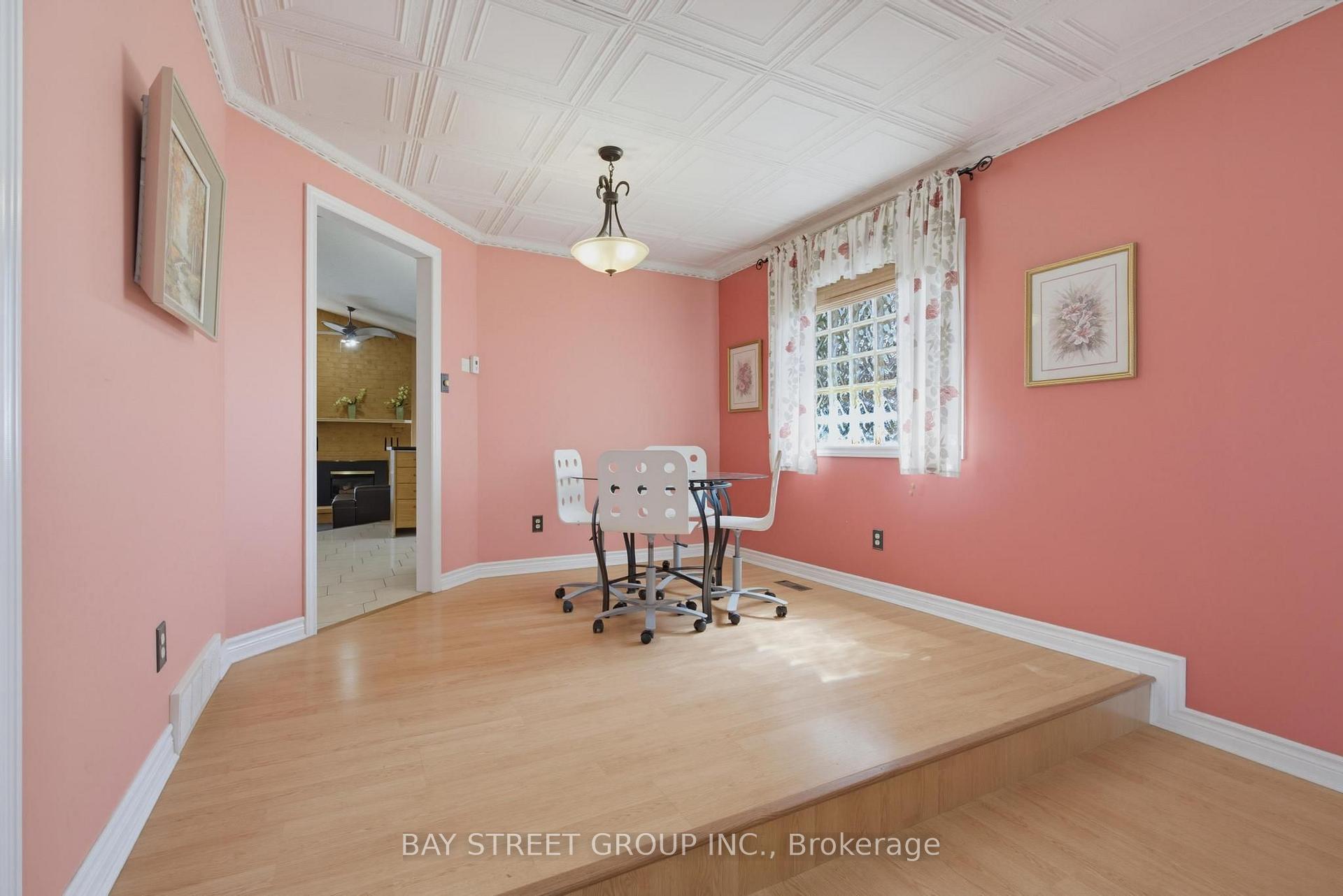 Photo 10 of 1019 Aldersbrook Road, London, North I — HOMEH