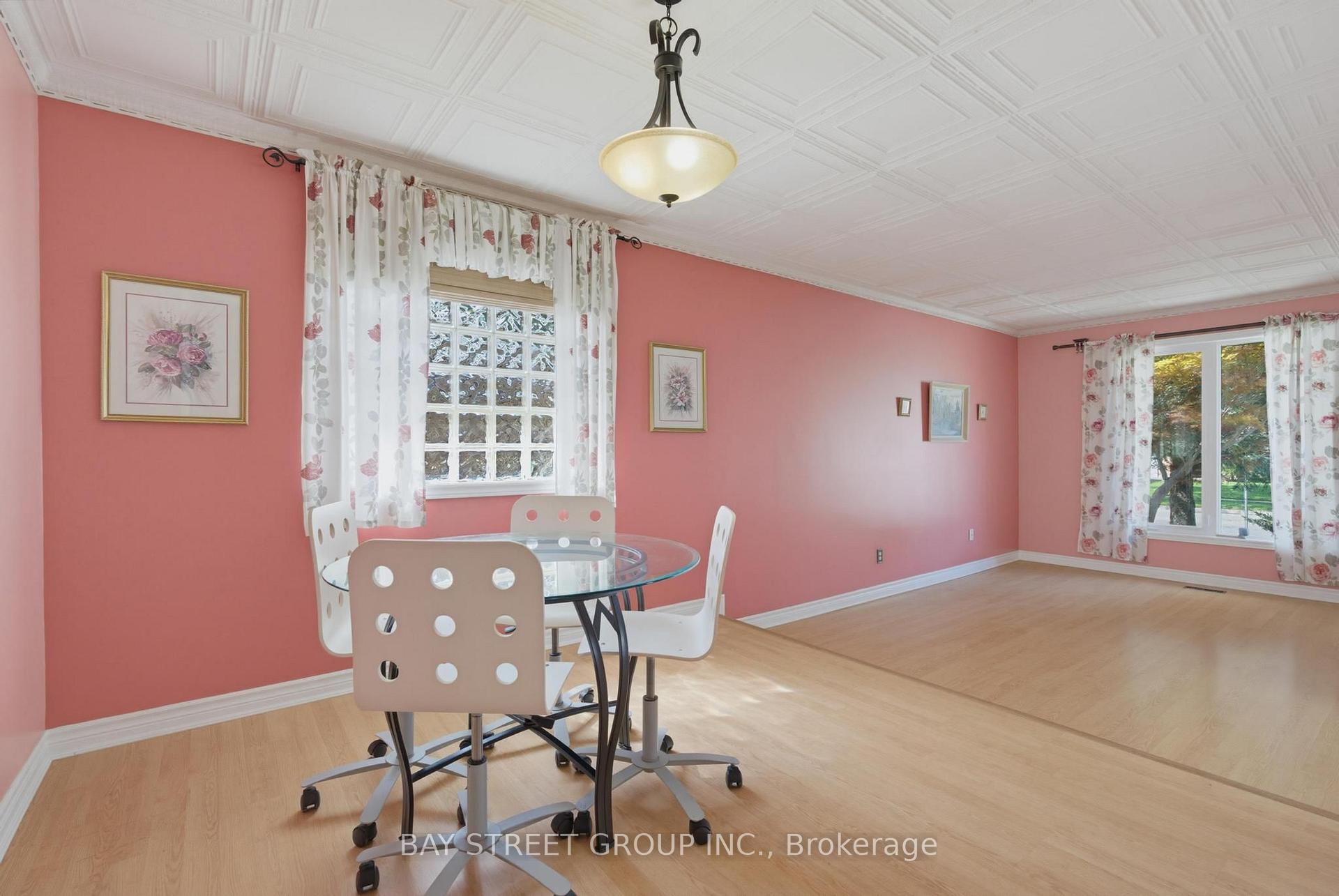 Photo 11 of 1019 Aldersbrook Road, London, North I — HOMEH