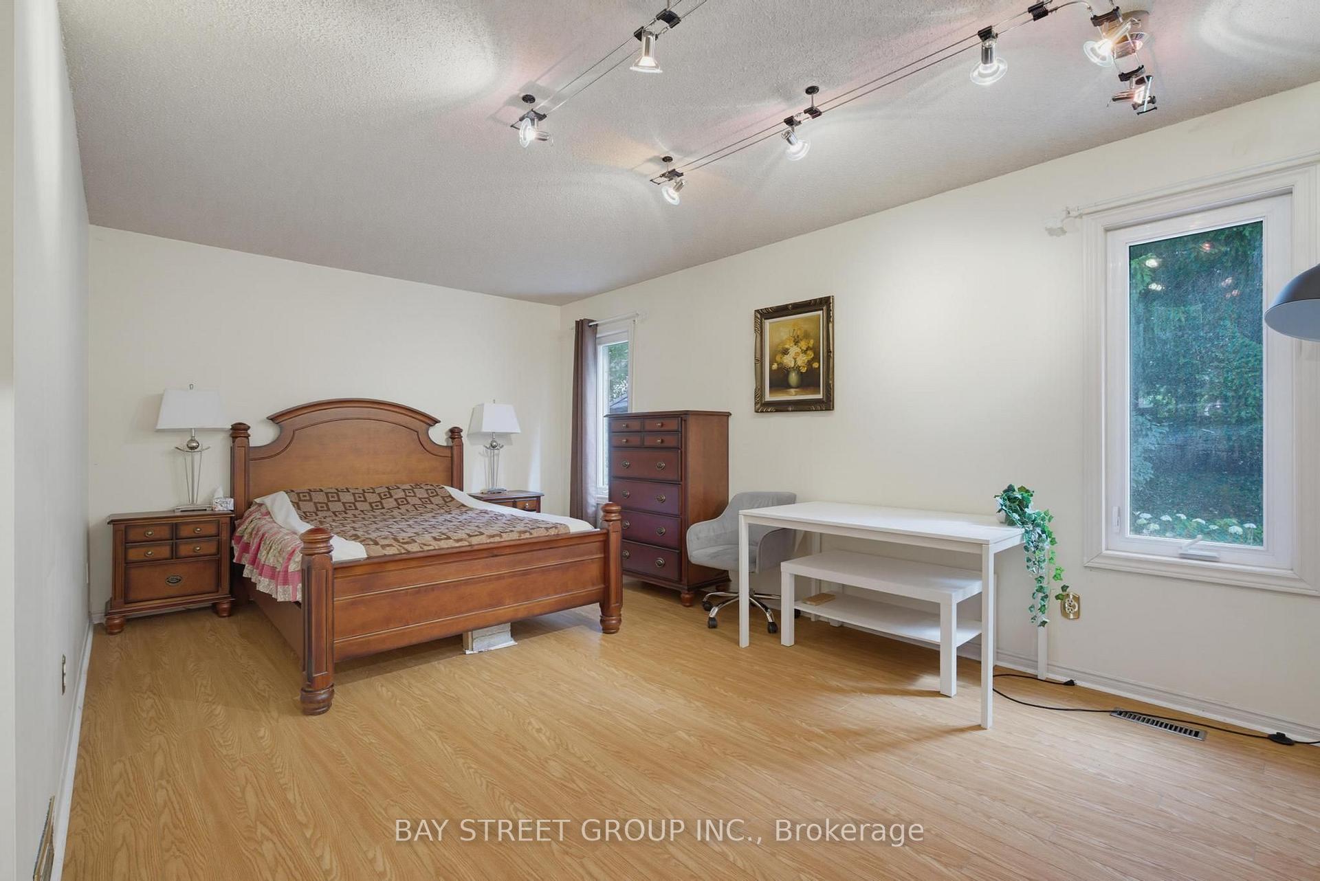 Photo 22 of 1019 Aldersbrook Road, London, North I — HOMEH