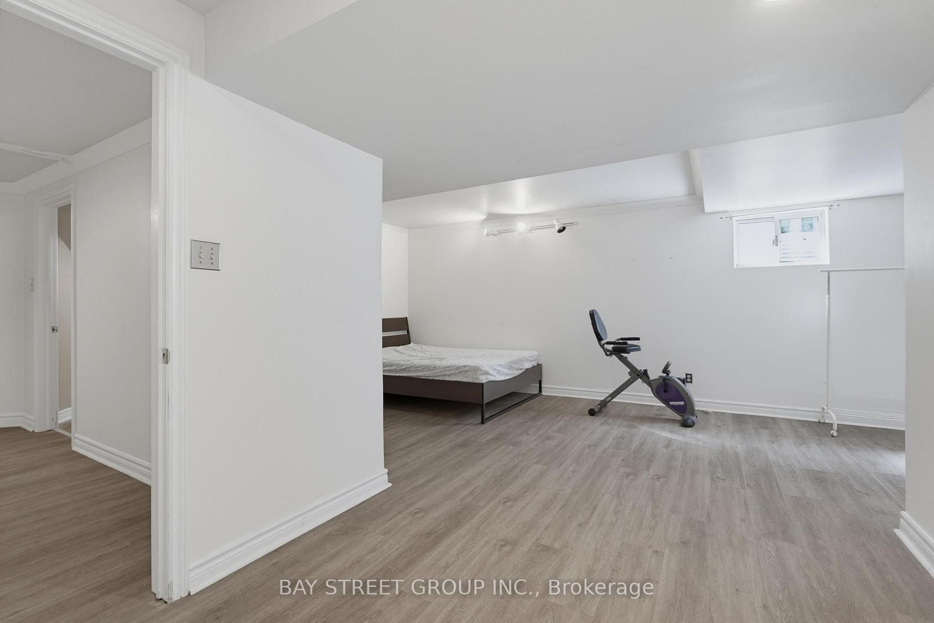 Photo 32 of 1019 Aldersbrook Road, London, North I — HOMEH