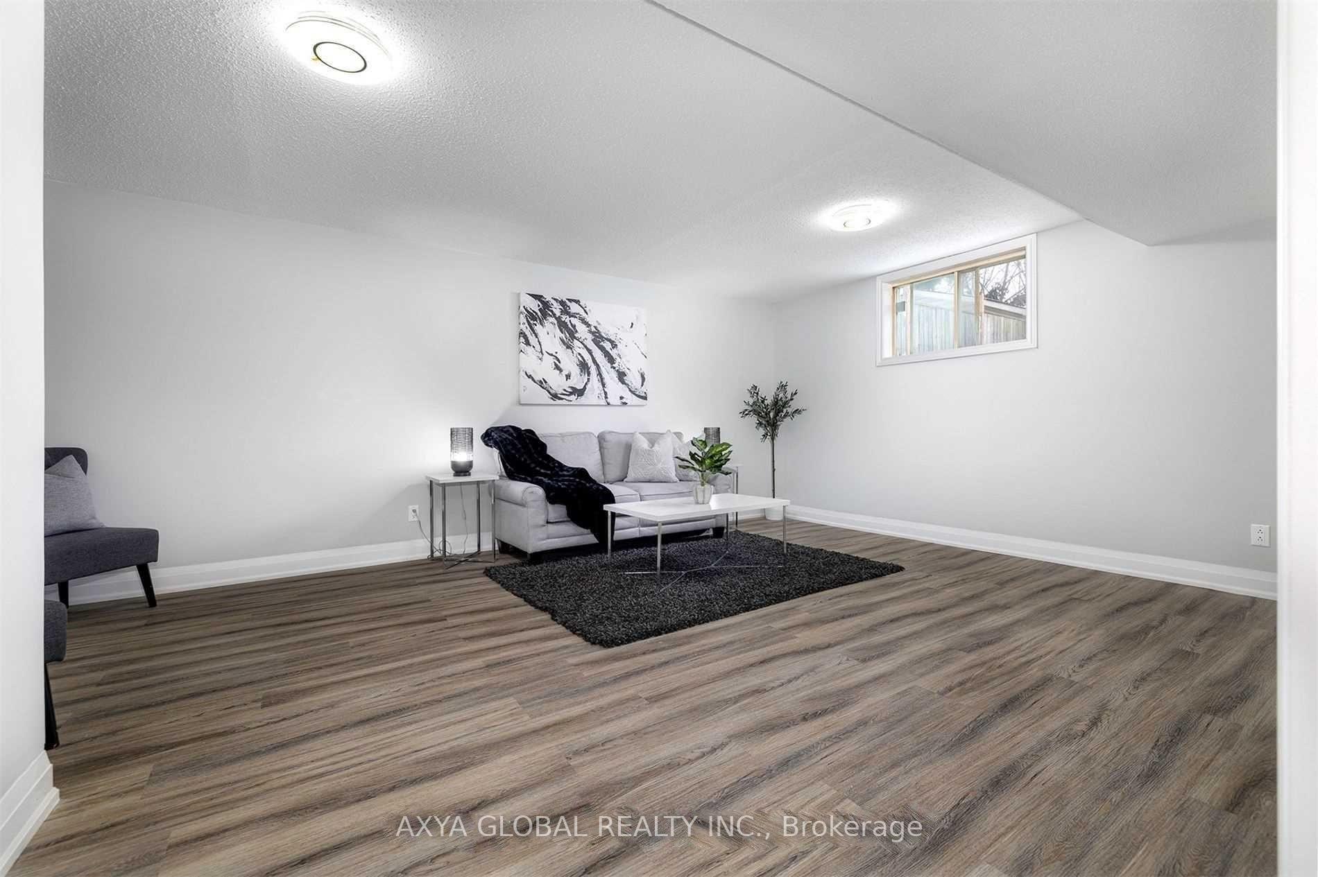Photo 18 of 119 Clara Crescent, London, South X — HOMEH