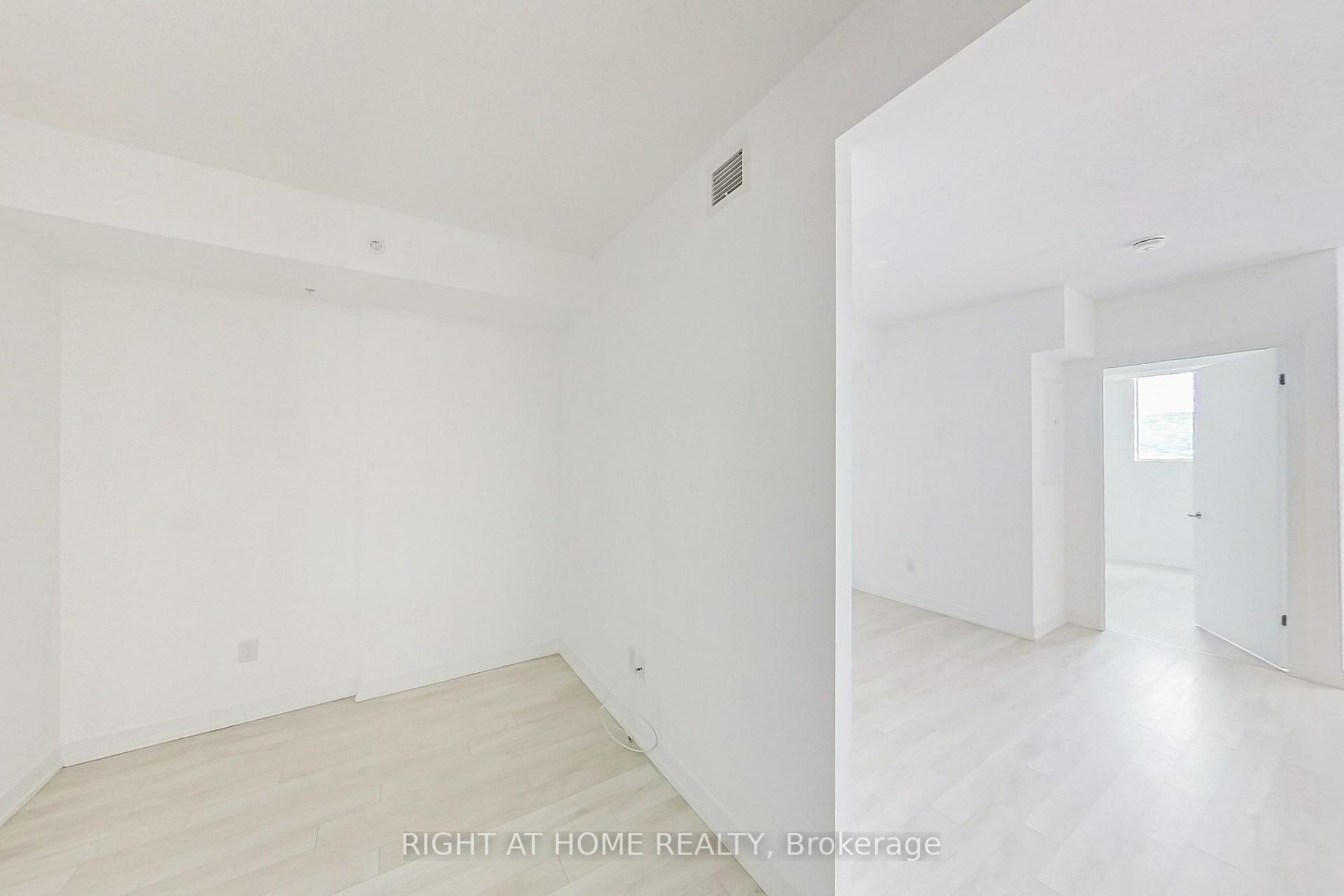 Photo 10 of Unit 809, 550 North Service Road, Grimsby, Grimsby Beach — HOMEH