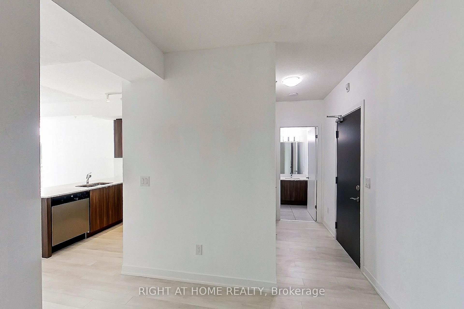 Photo 13 of Unit 809, 550 North Service Road, Grimsby, Grimsby Beach — HOMEH