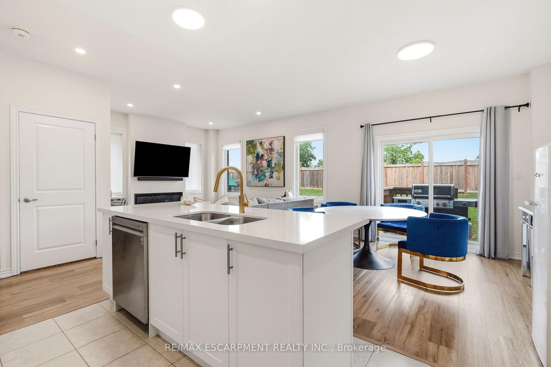 Photo 9 of 67 Pinot Crescent, Hamilton, Fruitland — HOMEH