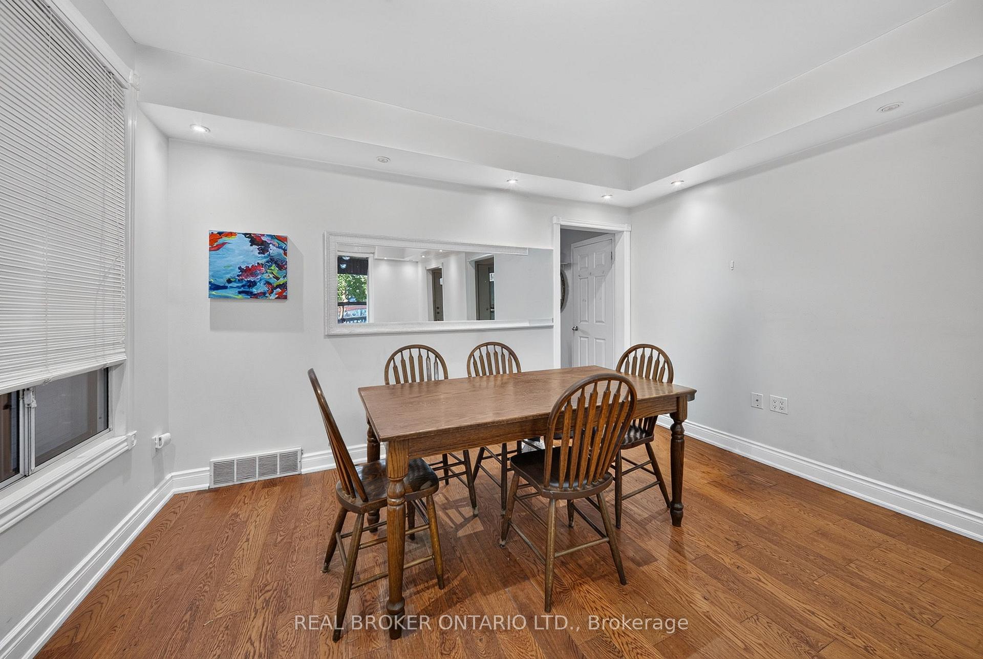 Photo 8 of 109 Gladstone Avenue, Hamilton, St. Clair — HOMEH