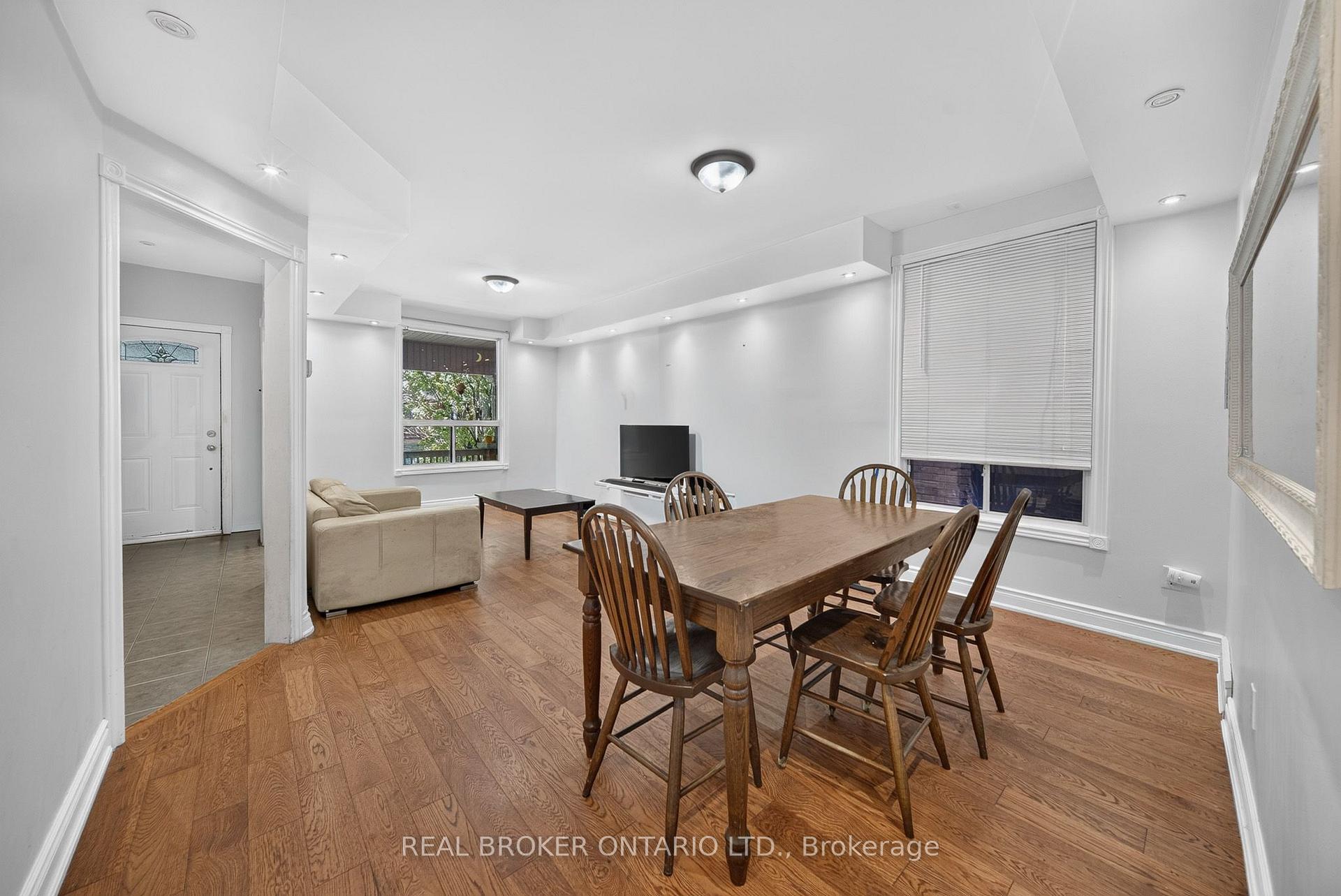Photo 9 of 109 Gladstone Avenue, Hamilton, St. Clair — HOMEH