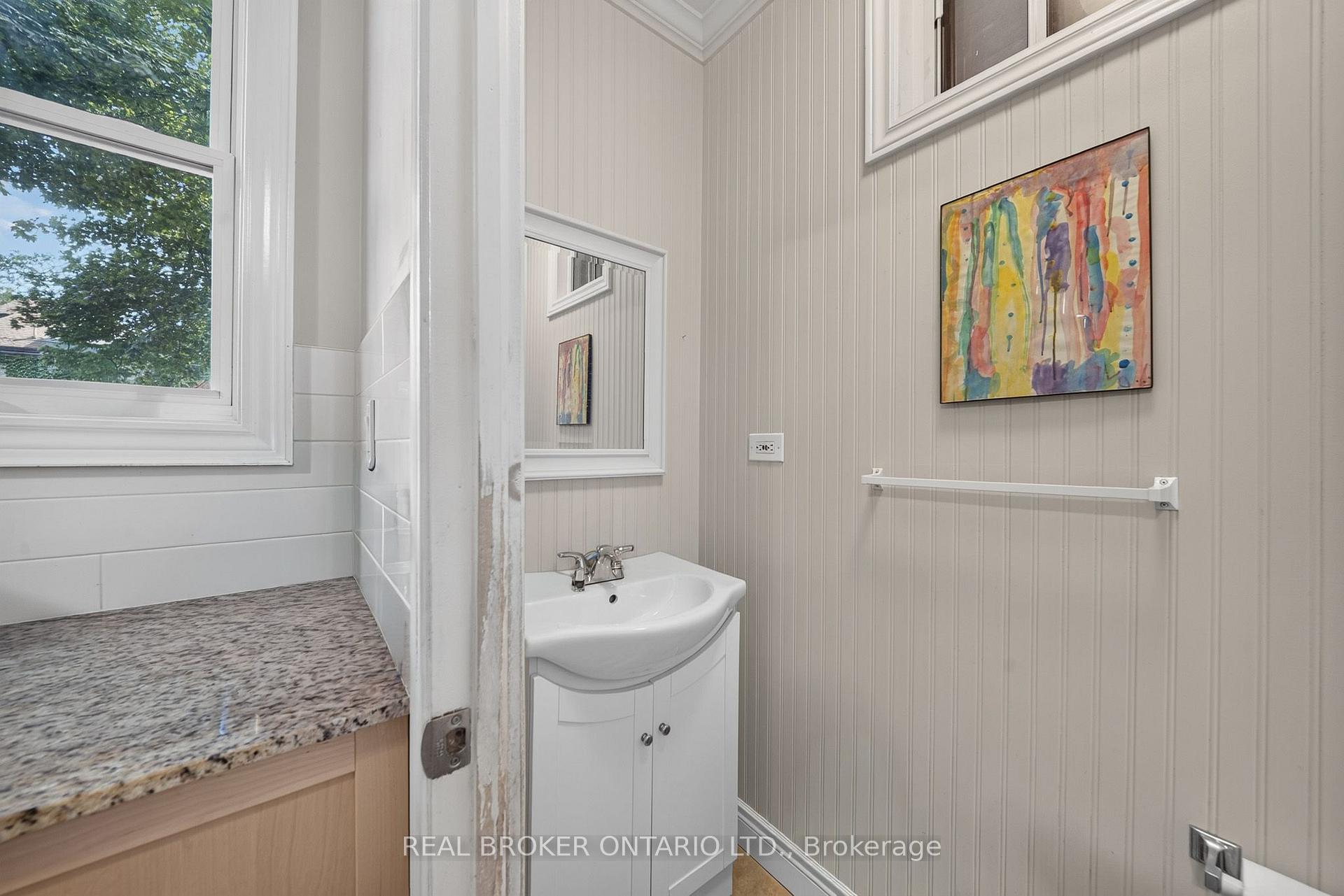 Photo 13 of 109 Gladstone Avenue, Hamilton, St. Clair — HOMEH
