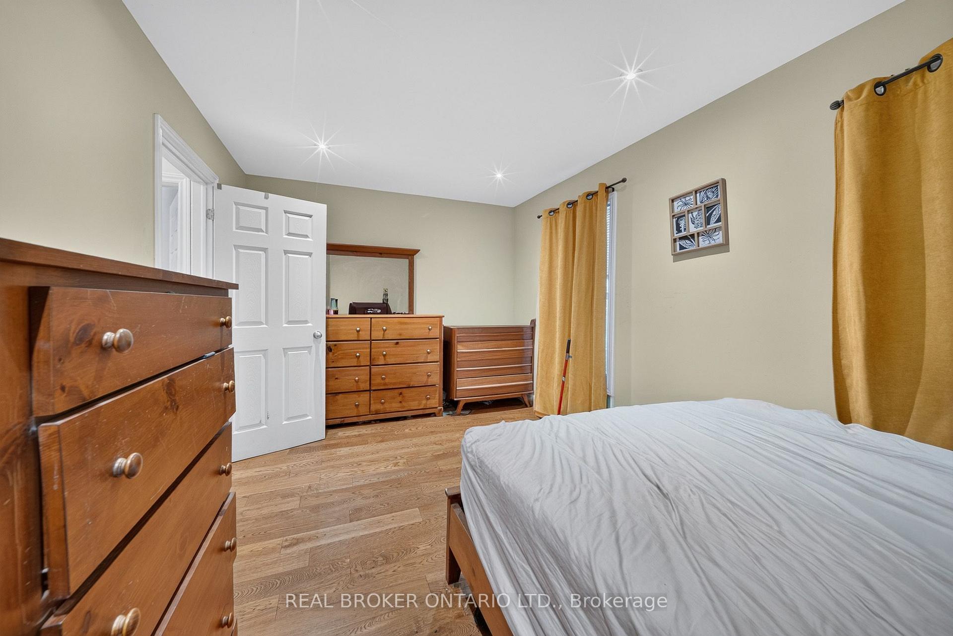 Photo 16 of 109 Gladstone Avenue, Hamilton, St. Clair — HOMEH