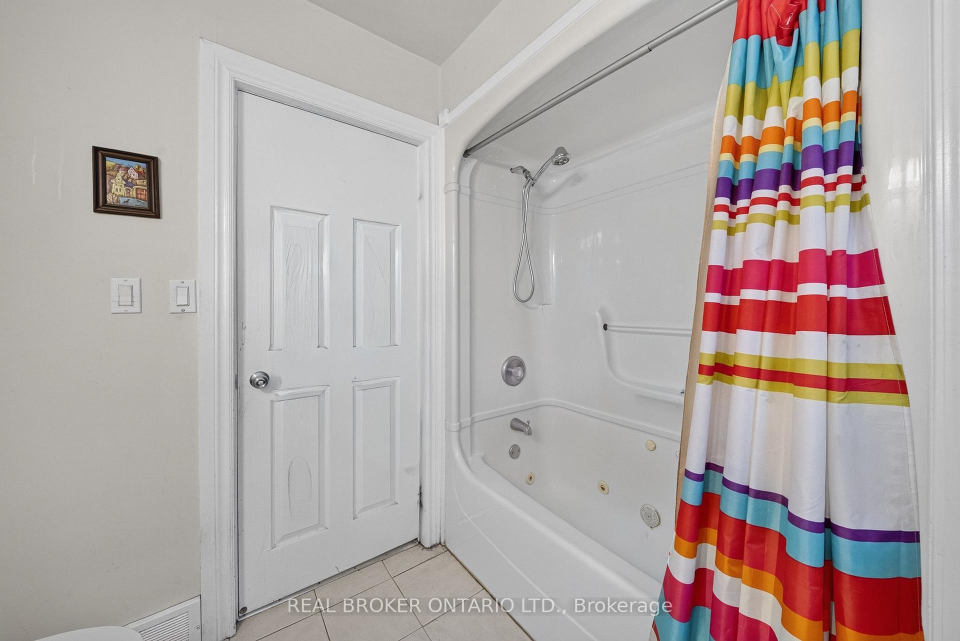 Photo 20 of 109 Gladstone Avenue, Hamilton, St. Clair — HOMEH