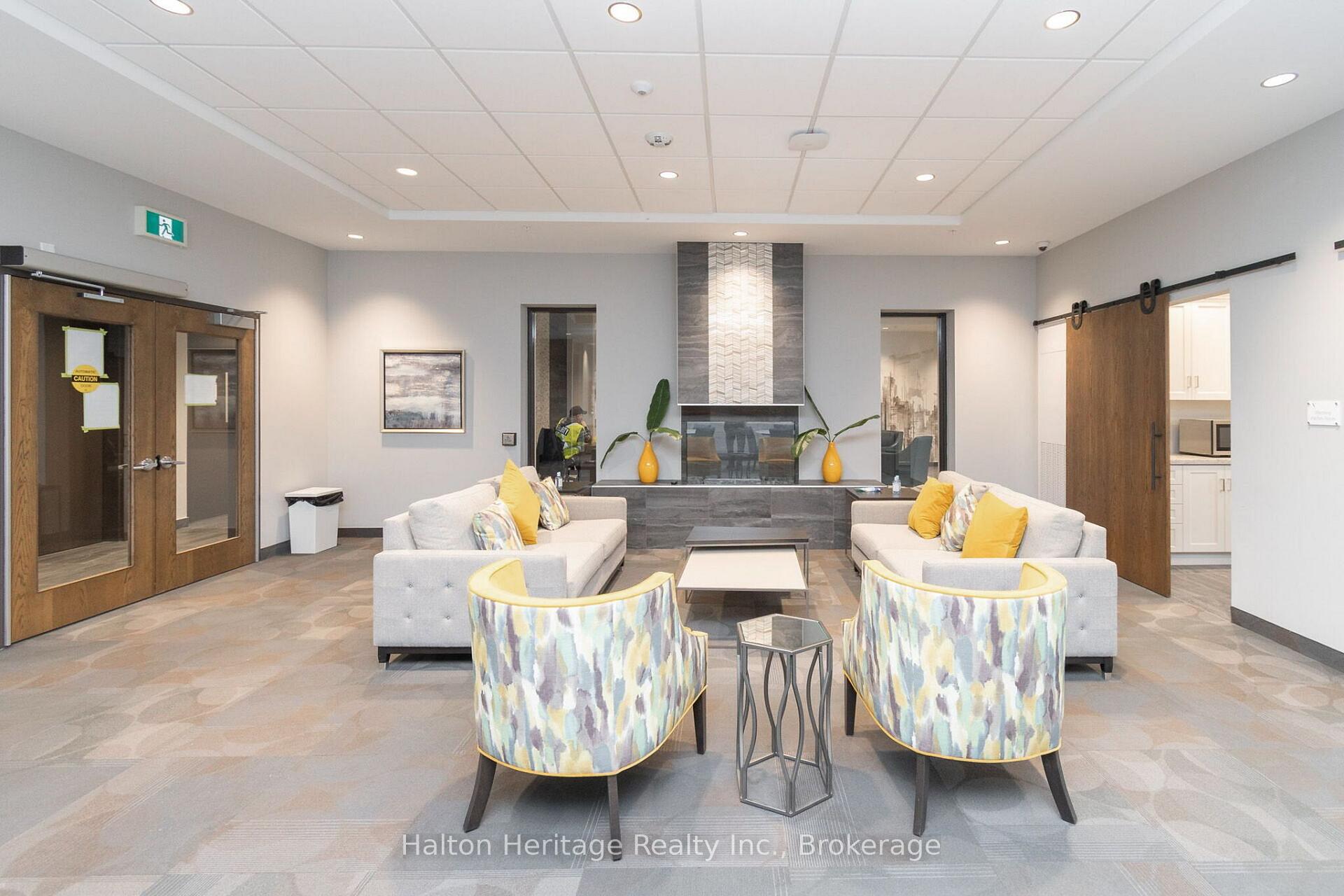Photo 7 of Unit 313, 30 Hamilton Street S, Hamilton, Waterdown — HOMEH