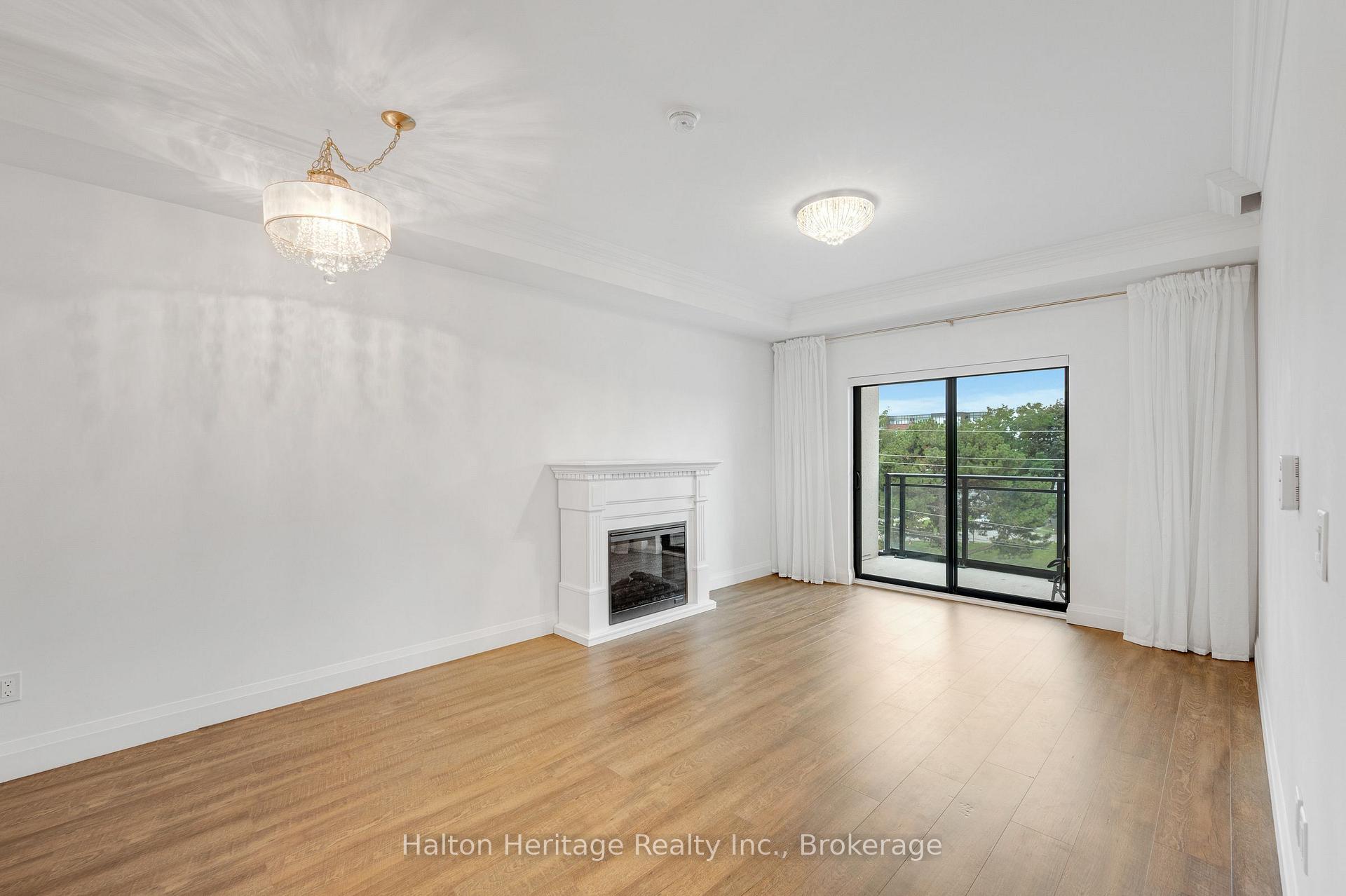 Photo 12 of Unit 313, 30 Hamilton Street S, Hamilton, Waterdown — HOMEH