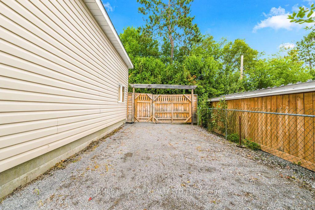 Photo 42 of 18 Silvie Street, Deep River, Deep River — HOMEH