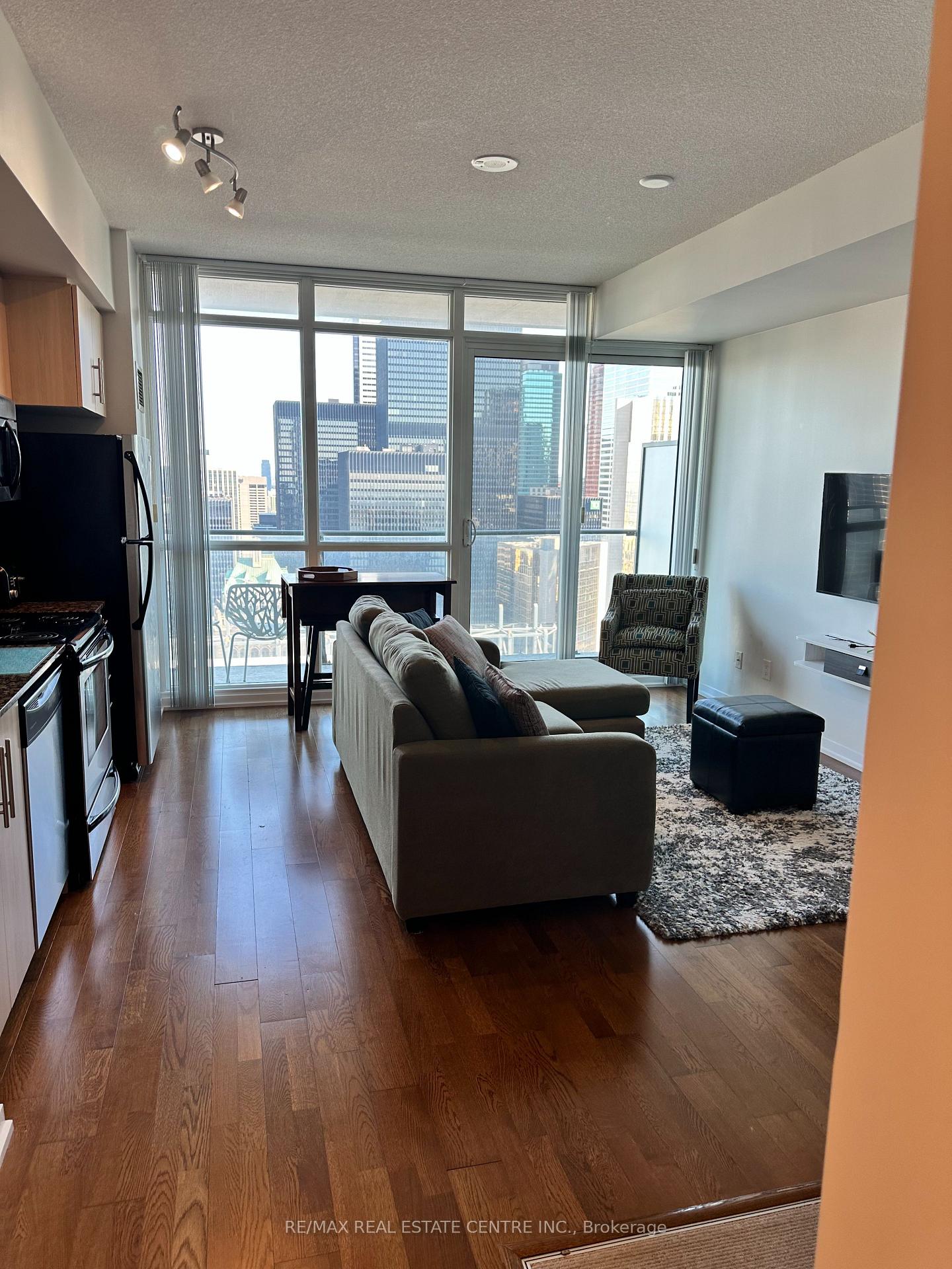 Photo 5 of Unit 4706, 65 Bremner Boulevard, Toronto, Waterfront Communities — HOMEH
