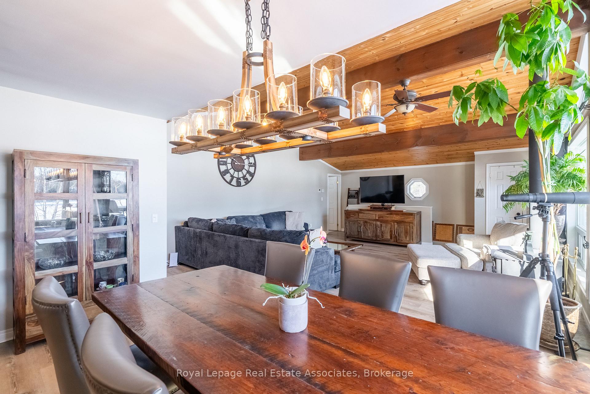 Photo 9 of 196 Circle Road, Hastings Highlands, McClure Ward — HOMEH