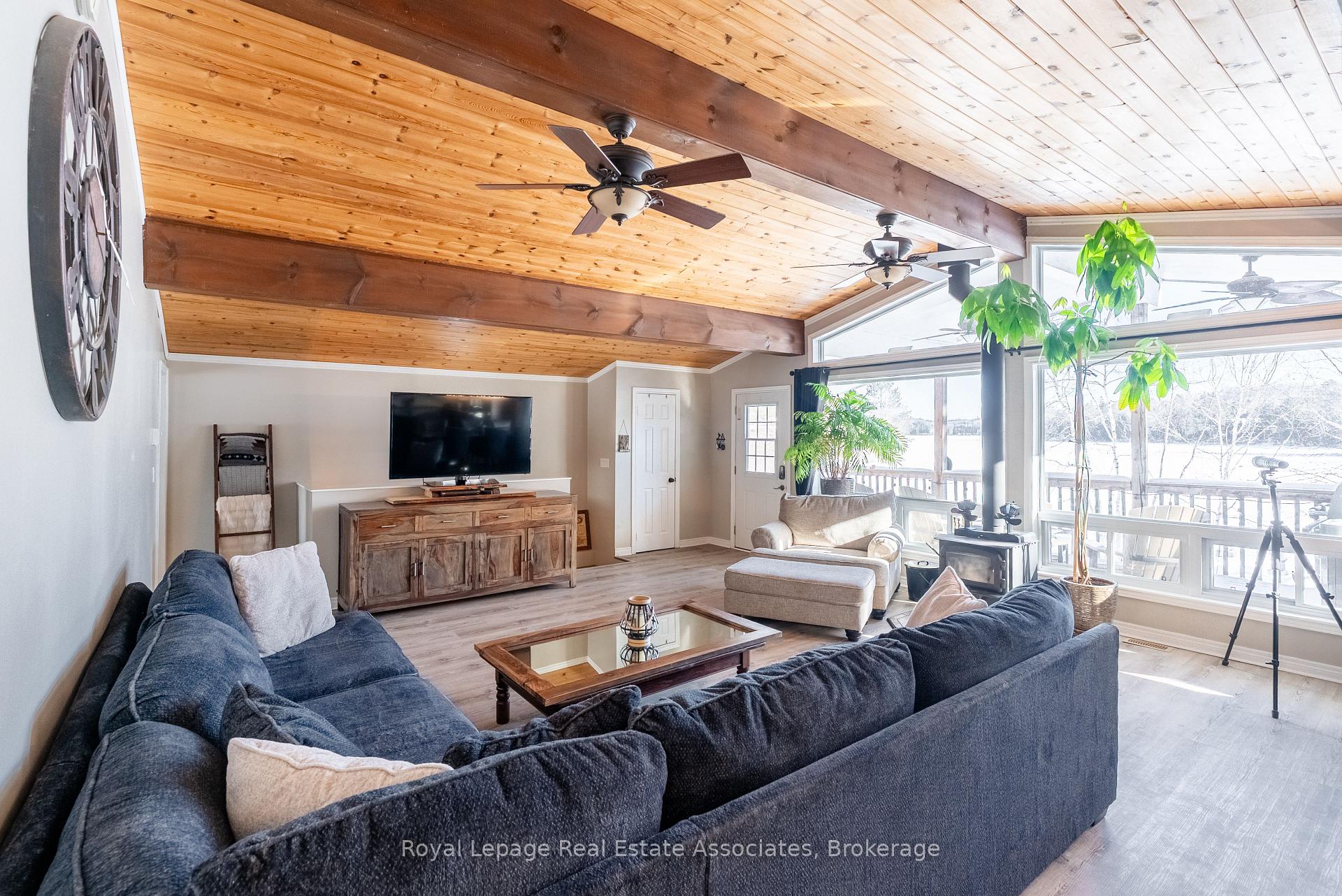 Photo 12 of 196 Circle Road, Hastings Highlands, McClure Ward — HOMEH