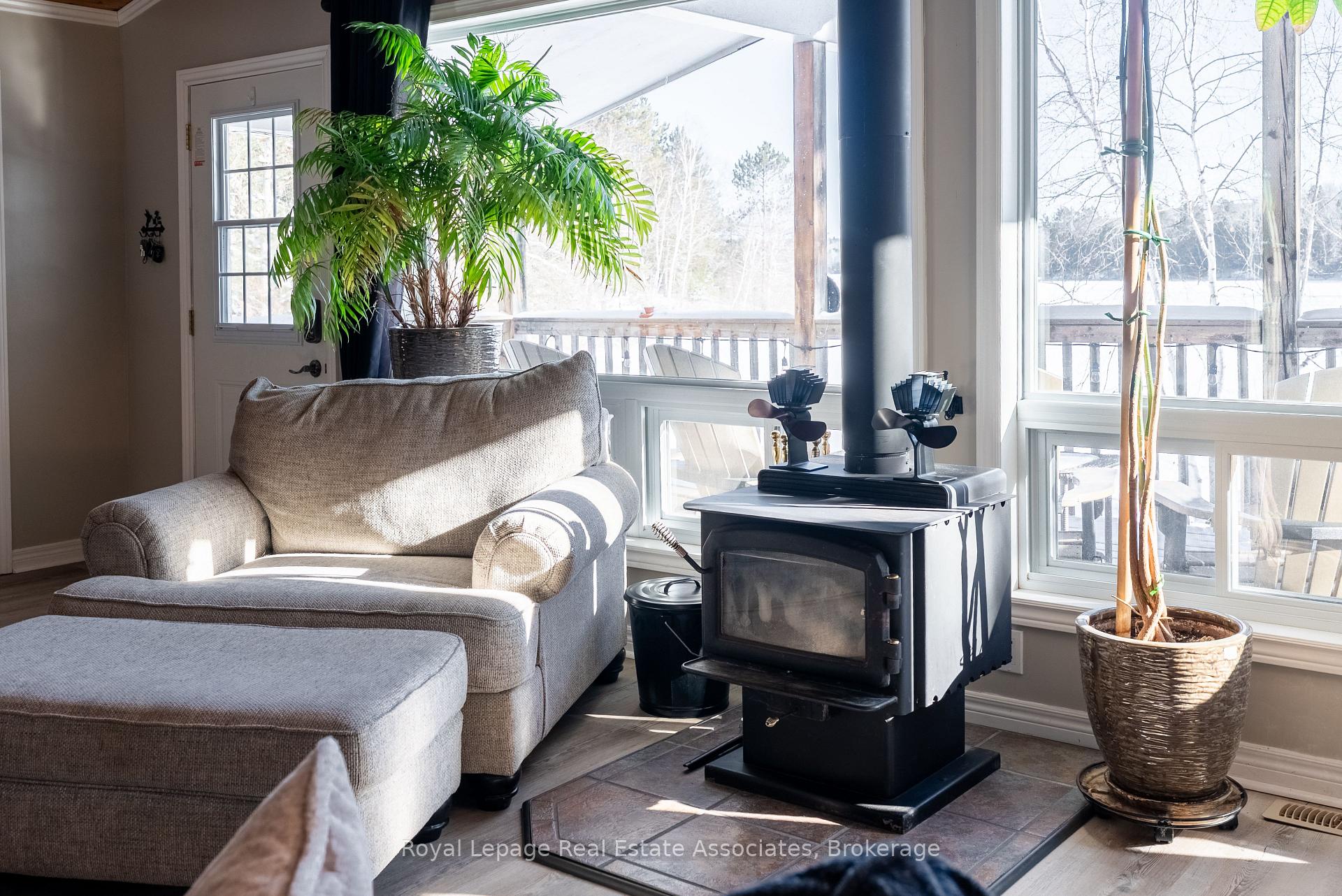 Photo 13 of 196 Circle Road, Hastings Highlands, McClure Ward — HOMEH