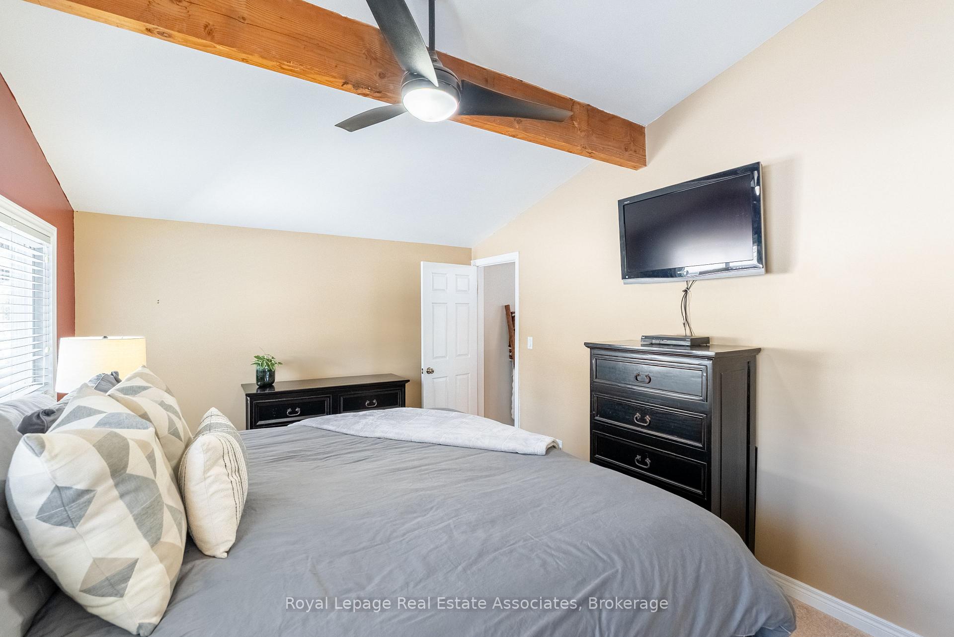 Photo 19 of 196 Circle Road, Hastings Highlands, McClure Ward — HOMEH