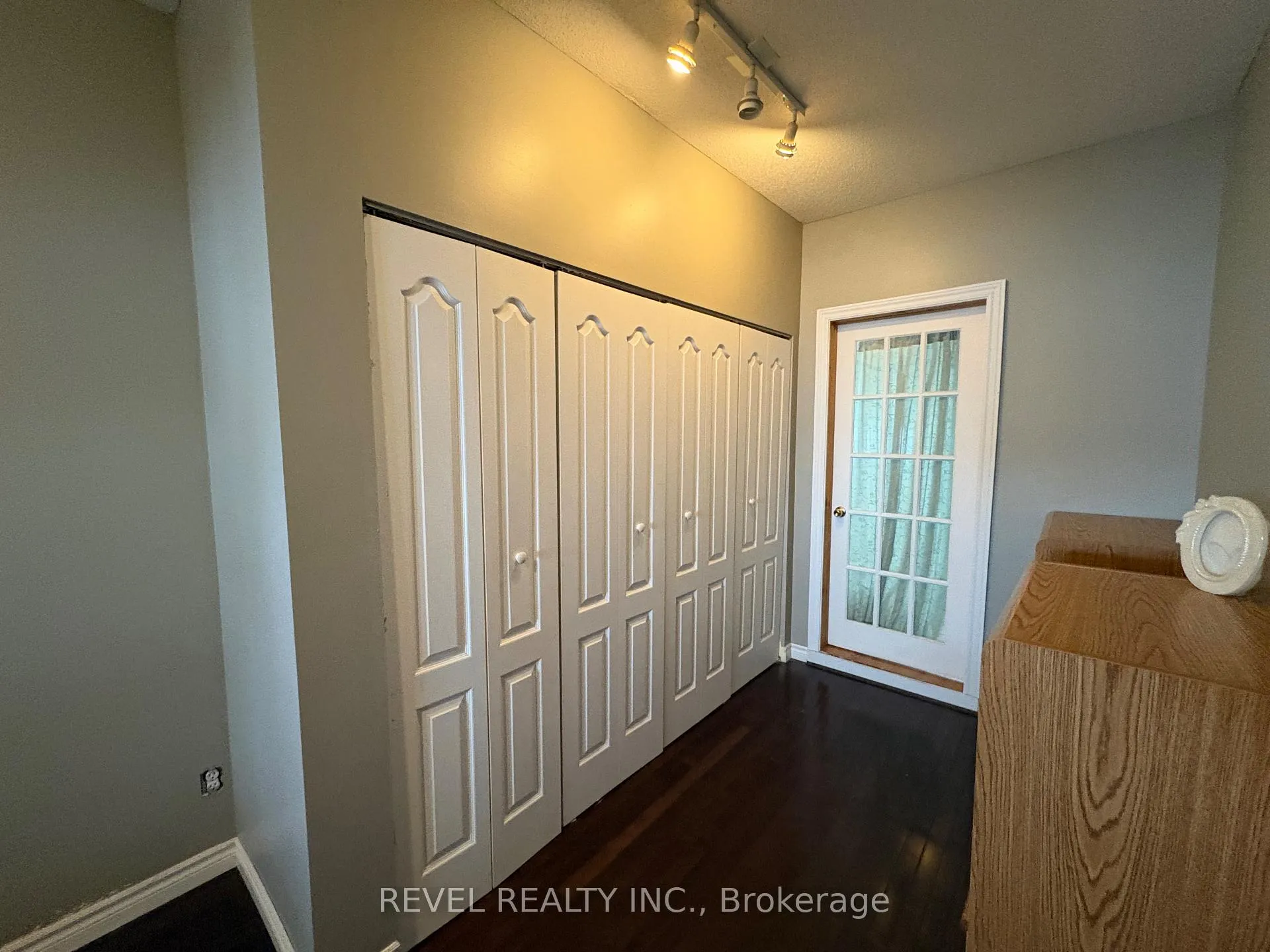 Photo 22 of 147 Fifteenth Avenue, Cochrane — HOMEH