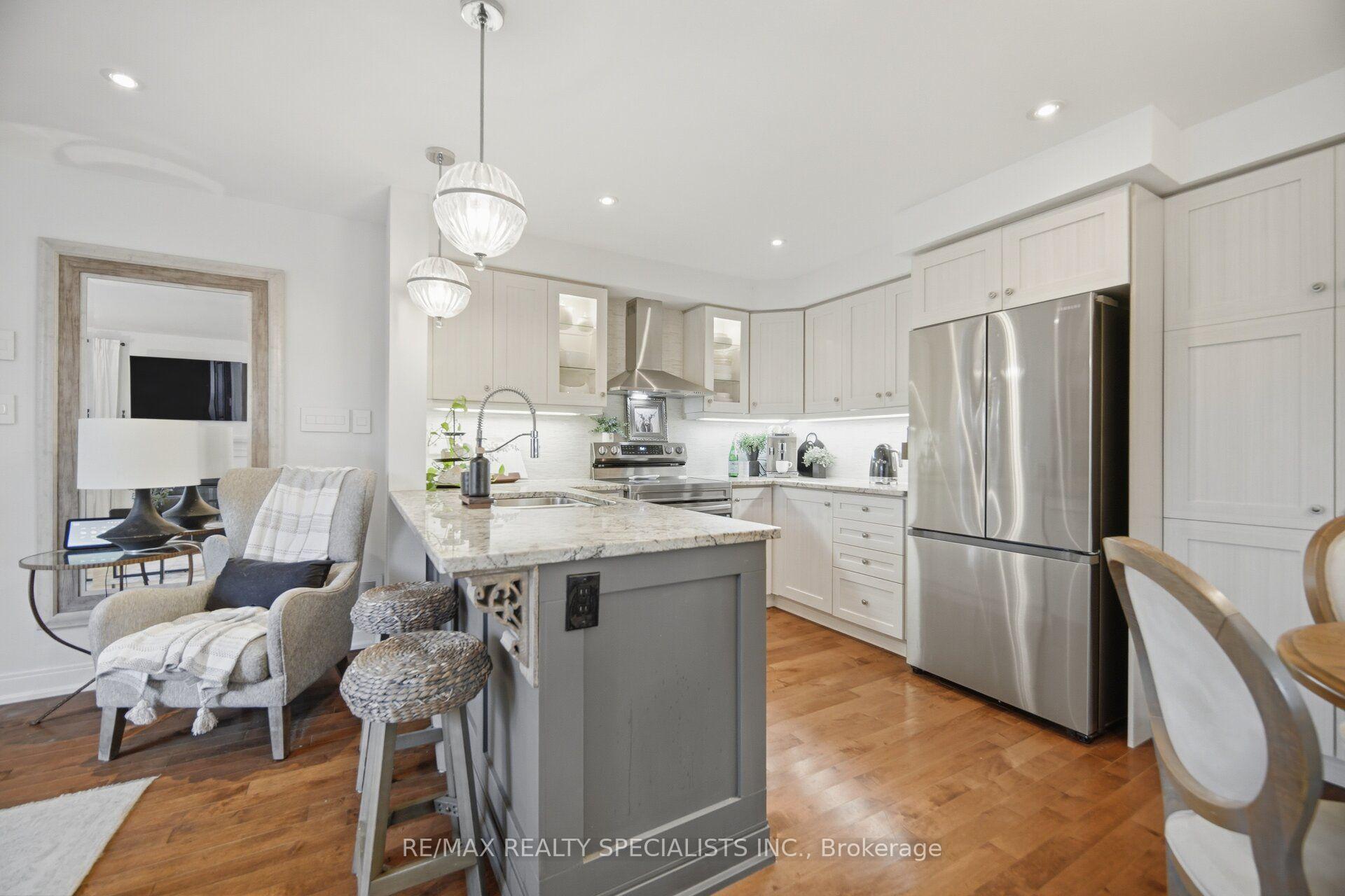 Photo 11 of 308 Mortimer Crescent, Milton, Harrison — HOMEH