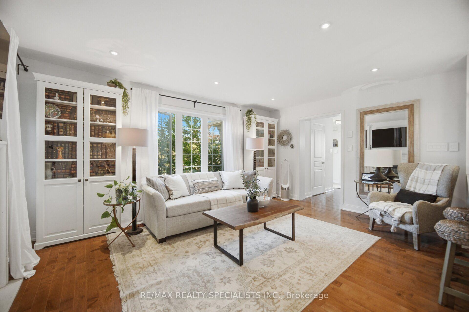 Photo 13 of 308 Mortimer Crescent, Milton, Harrison — HOMEH