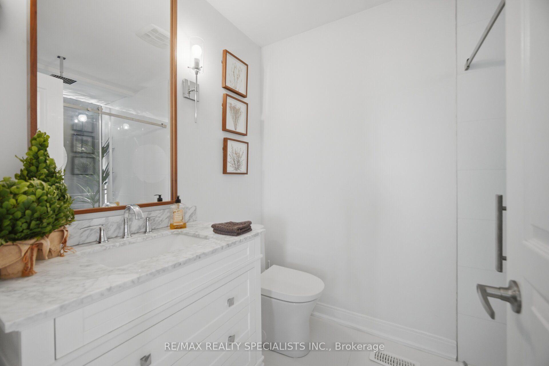 Photo 26 of 308 Mortimer Crescent, Milton, Harrison — HOMEH