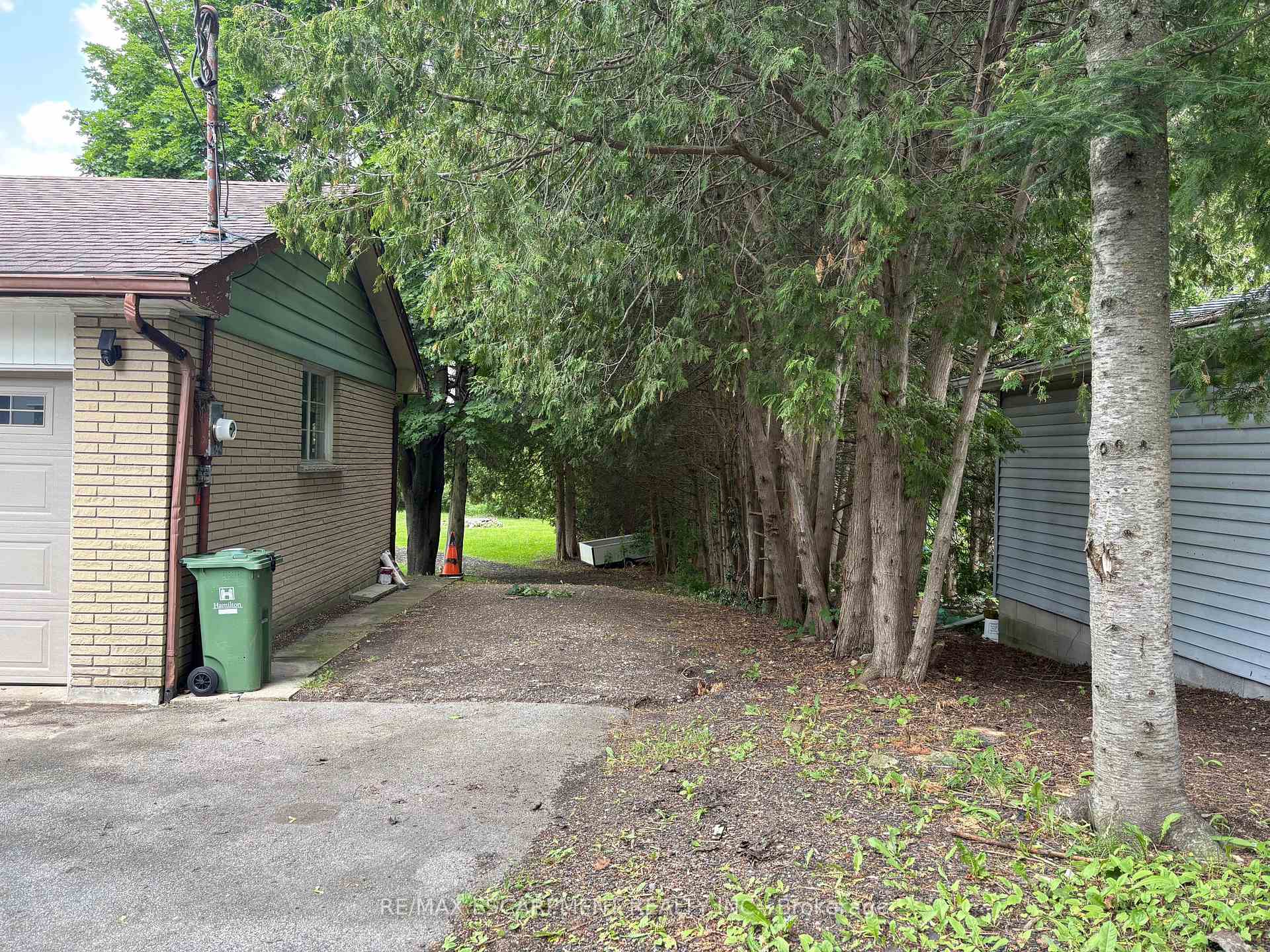 Photo 3 of 318 Freelton Road, Hamilton, Freelton — HOMEH