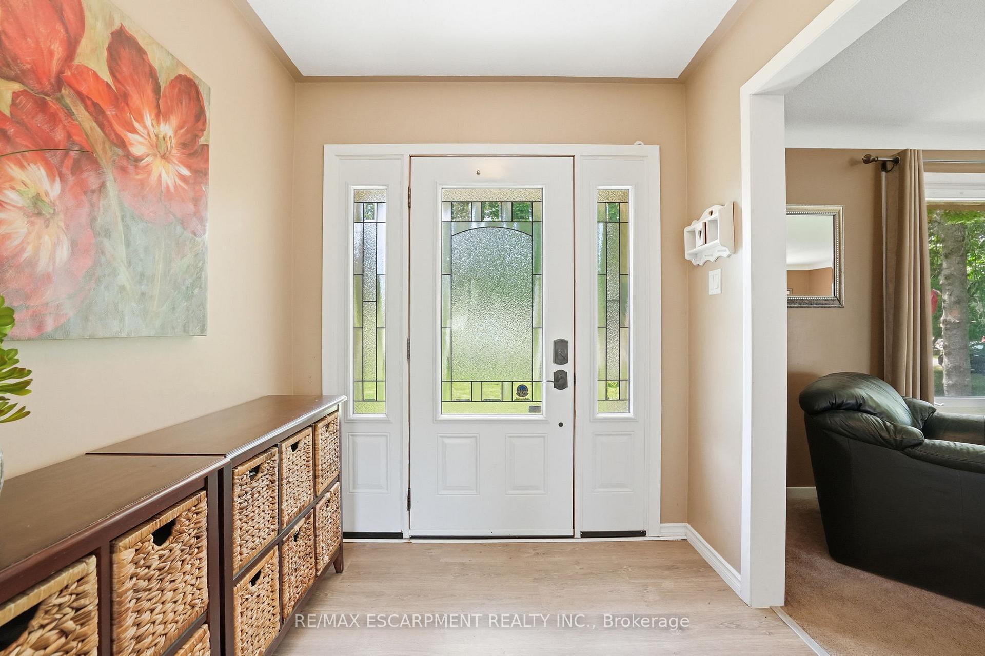 Photo 7 of 318 Freelton Road, Hamilton, Freelton — HOMEH