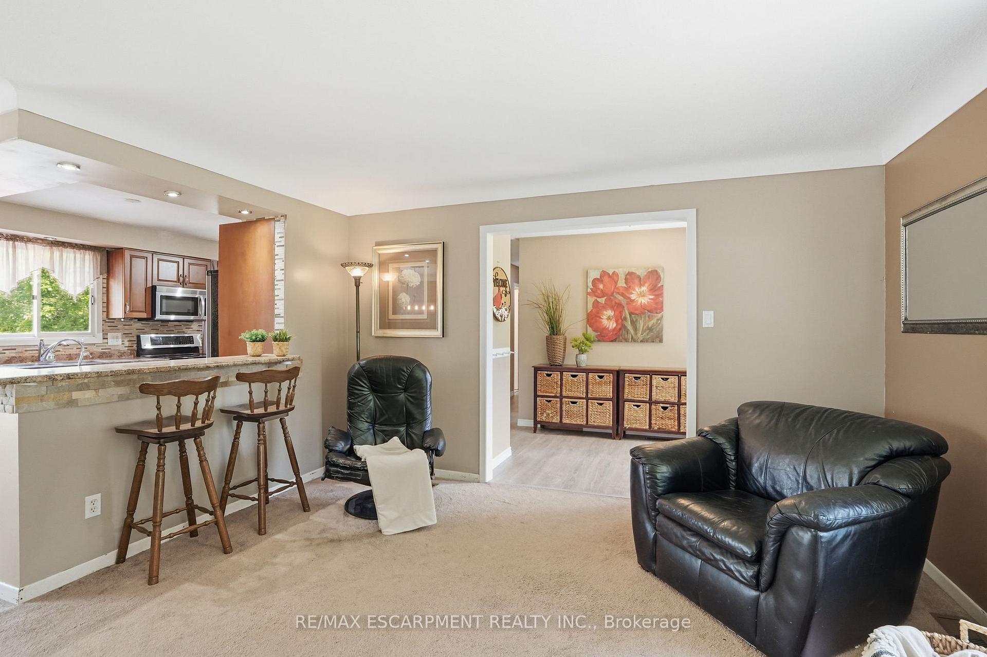 Photo 9 of 318 Freelton Road, Hamilton, Freelton — HOMEH