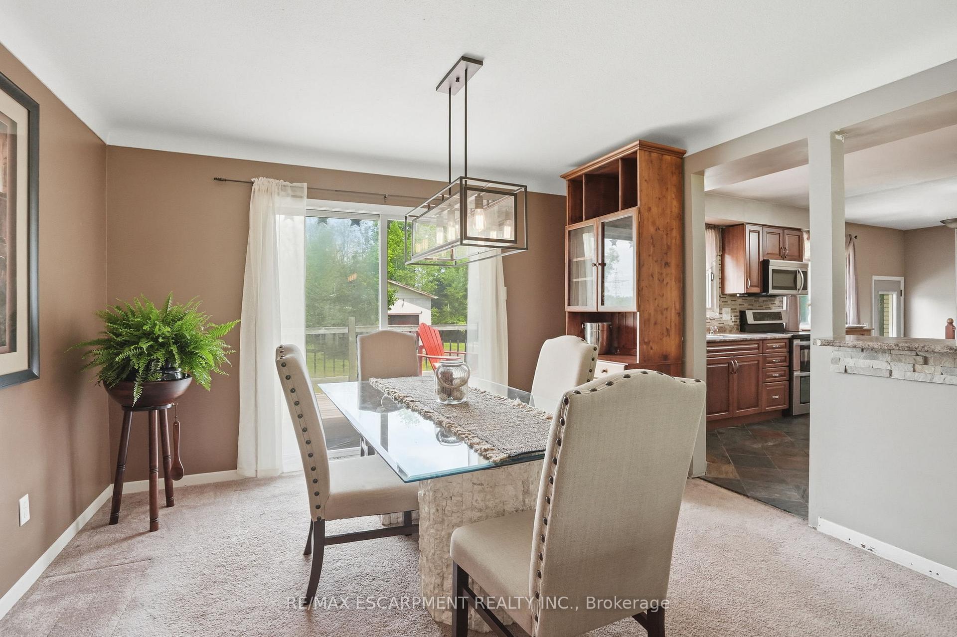 Photo 14 of 318 Freelton Road, Hamilton, Freelton — HOMEH
