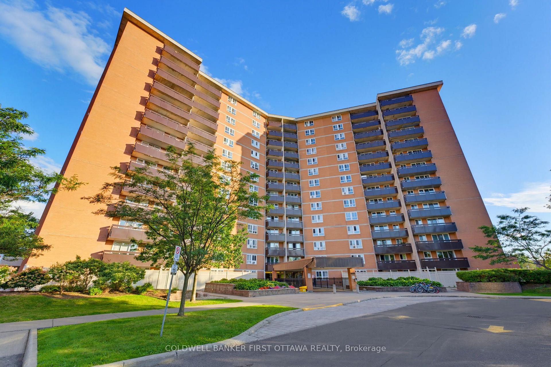 Photo 2 of Unit 803, 2000 Jasmine Crescent, Ottawa, Beacon Hill South — HOMEH
