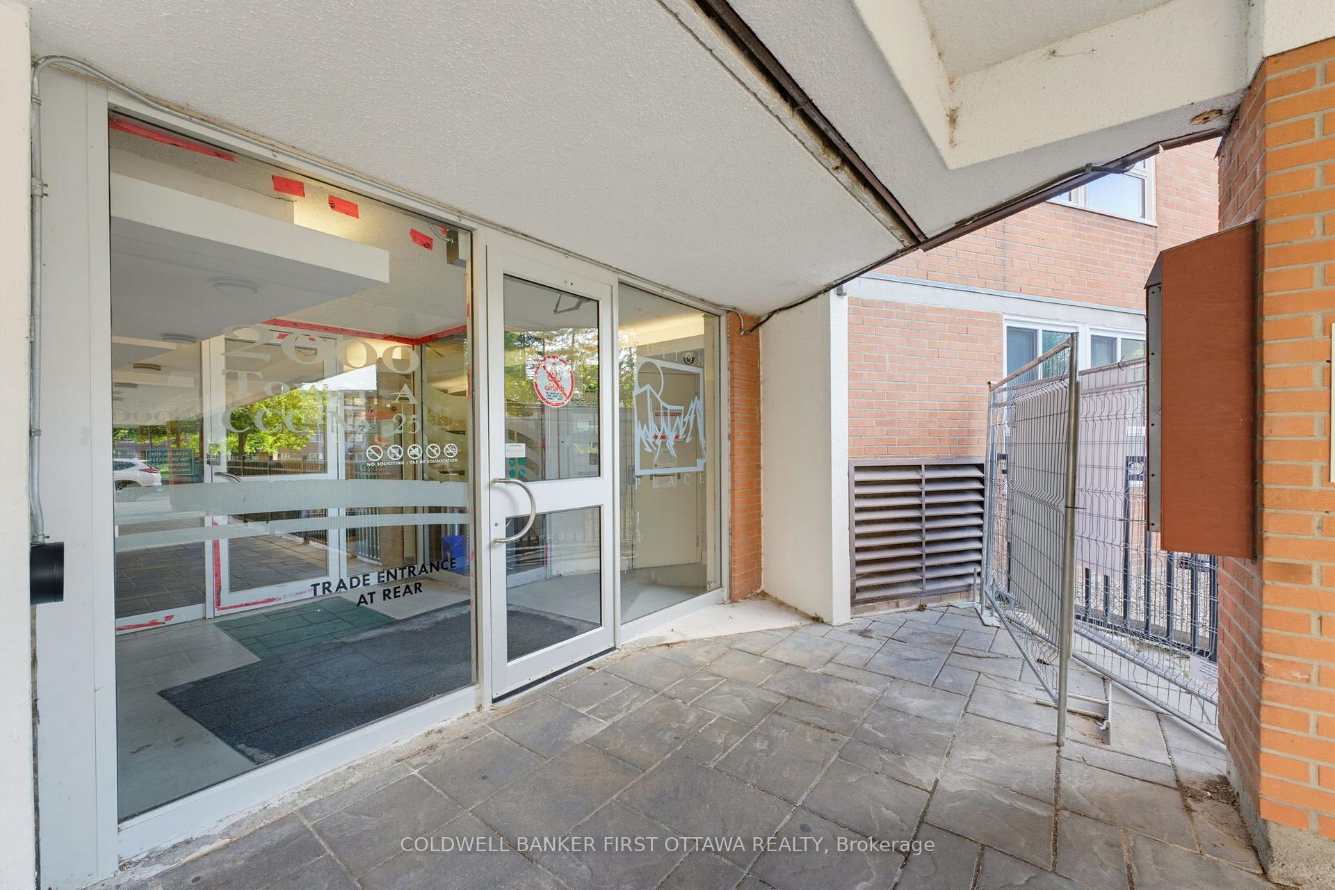 Photo 5 of Unit 803, 2000 Jasmine Crescent, Ottawa, Beacon Hill South — HOMEH