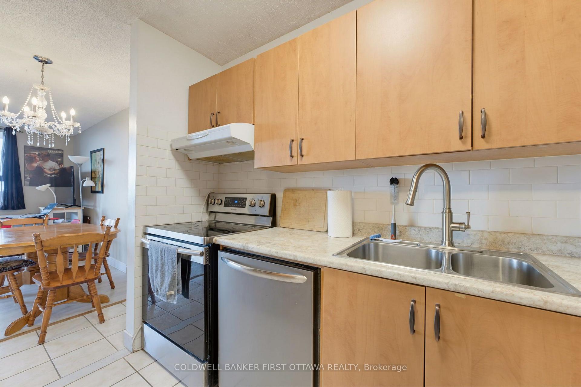 Photo 20 of Unit 803, 2000 Jasmine Crescent, Ottawa, Beacon Hill South — HOMEH
