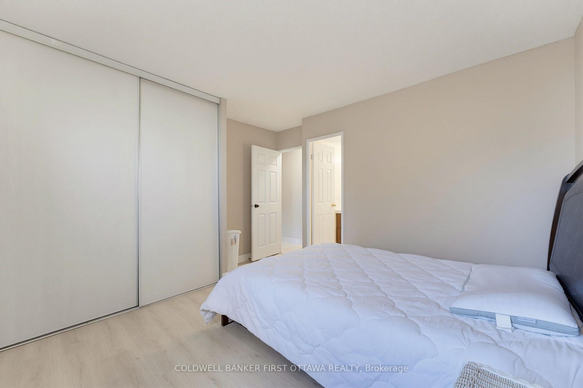 Photo 23 of Unit 803, 2000 Jasmine Crescent, Ottawa, Beacon Hill South — HOMEH
