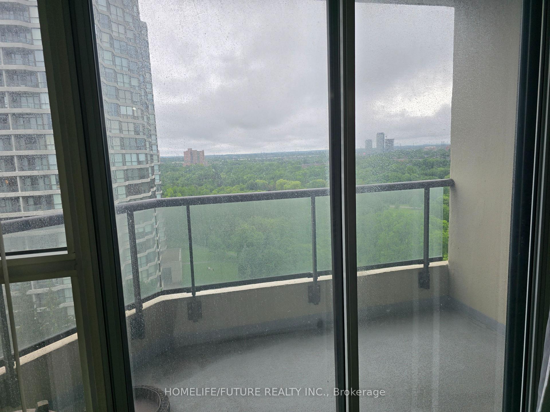 Photo 11 of Unit 1117, 5 Rowntree Road, Etobicoke, Mount Olive-Silverstone-Jamestown — HOMEH