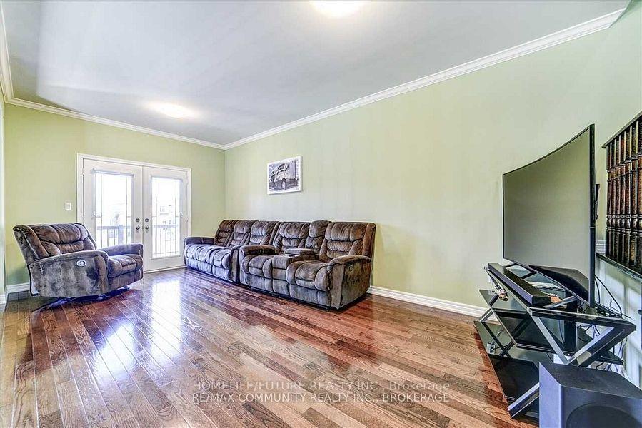 Photo 7 of 84 Wimbledon Court, Whitby, Williamsburg — HOMEH