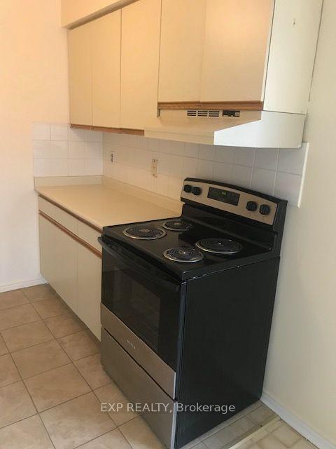 Photo 8 of Unit 3, 520 Bloor Street E, Oshawa, Lakeview — HOMEH