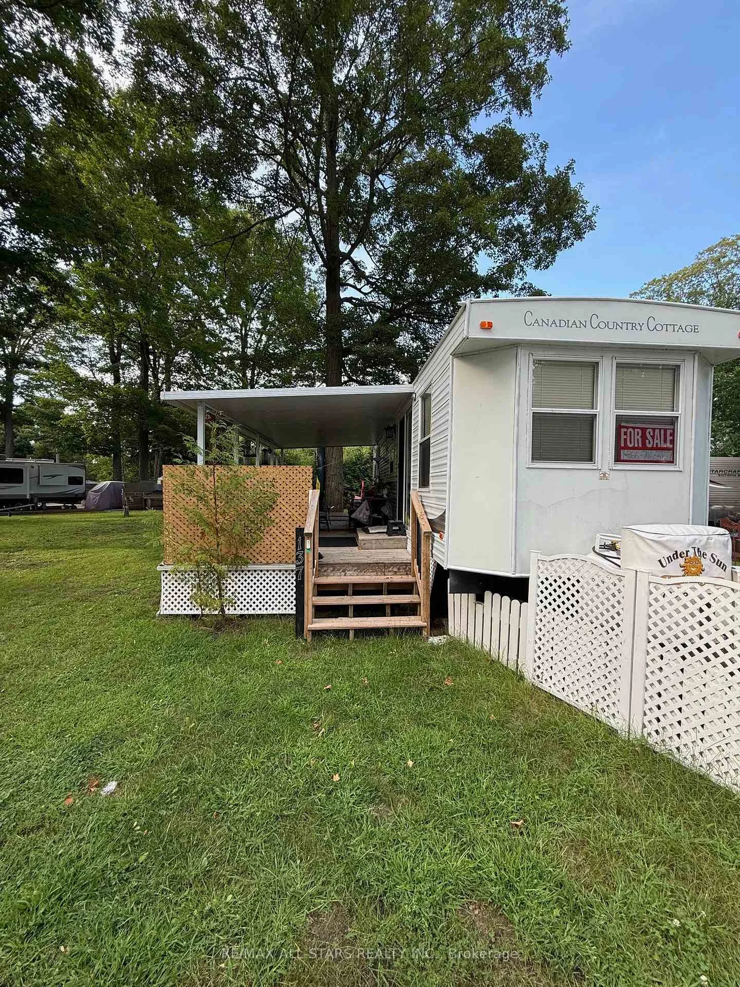 Photo 33 of Unit 137, 285 Crydermans Side Road, Georgina, Baldwin — HOMEH
