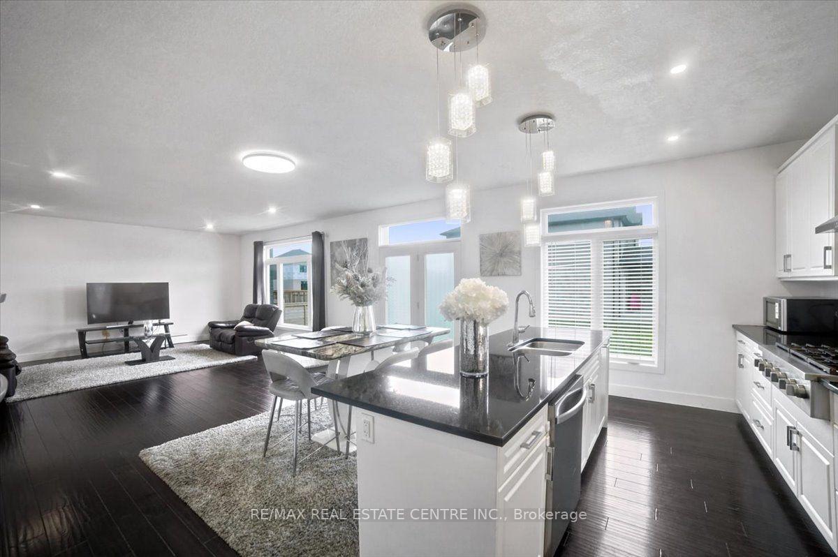 Photo 10 of 31 Ferris Boulevard, Zorra, Thamesford — HOMEH