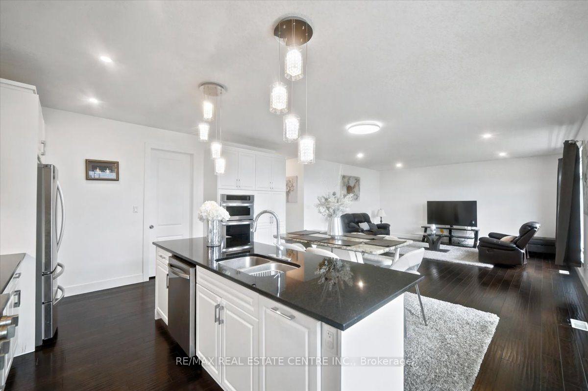 Photo 11 of 31 Ferris Boulevard, Zorra, Thamesford — HOMEH
